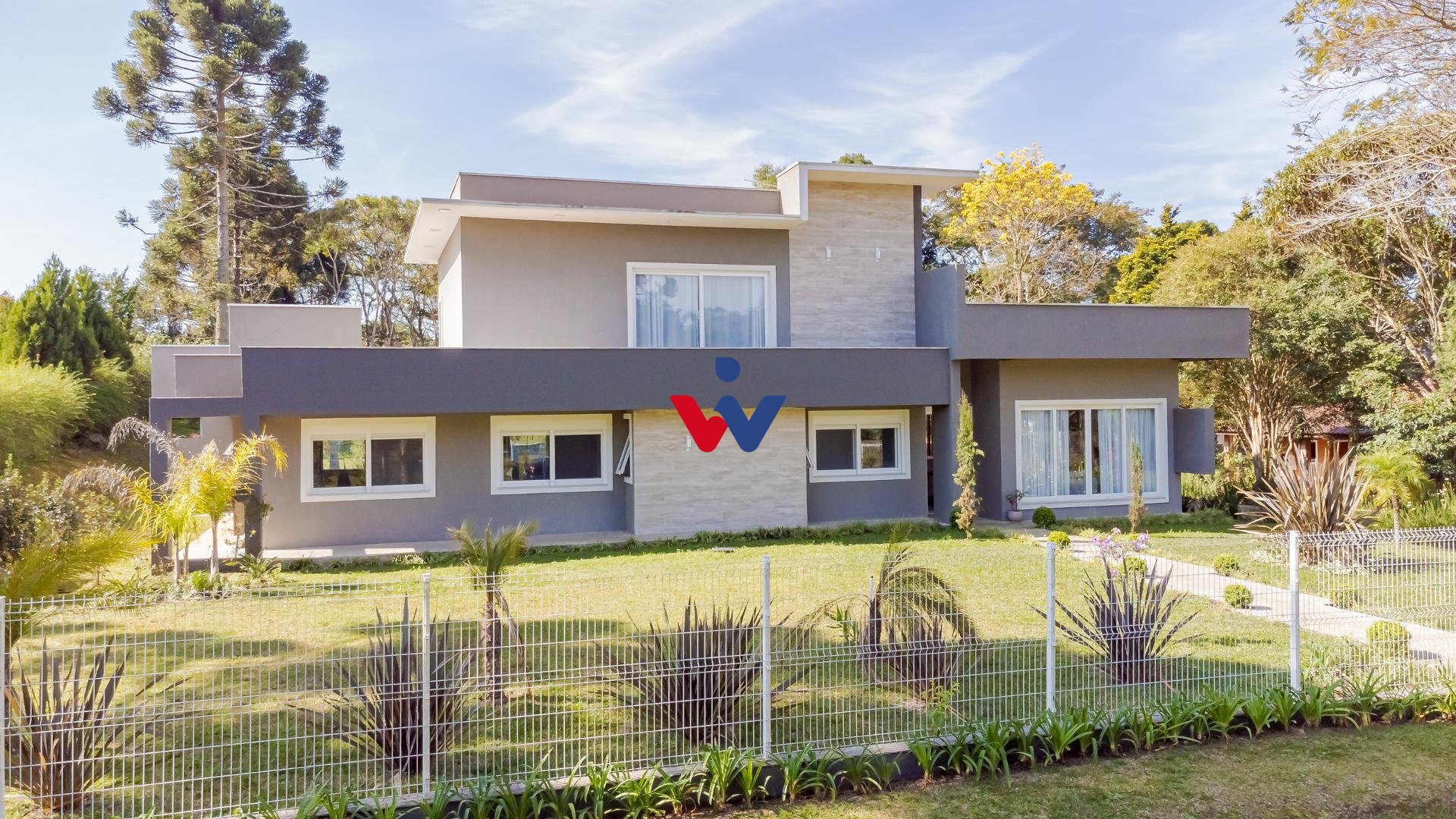 Casa à venda,  Condomínio 5 suítes, todas no andar térreo, Pou...
