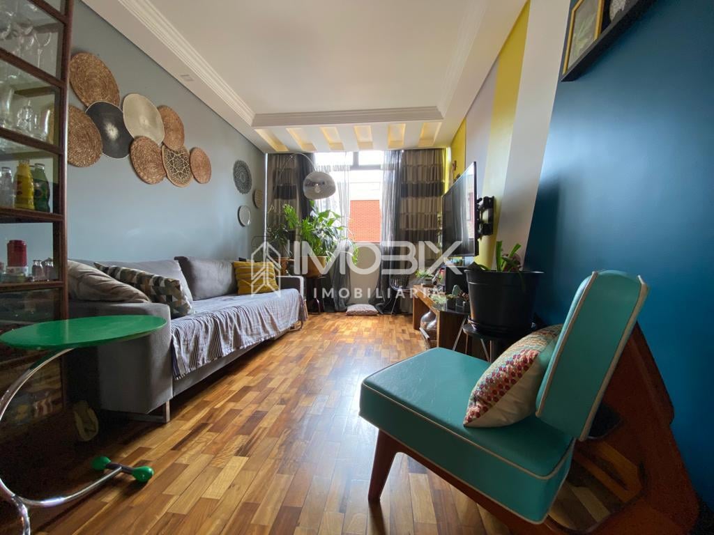 Apartamento à venda,  3 dormitórios com 94 metros privativos C...