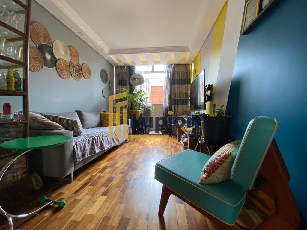 Apartamento à venda,  3 dormitórios com 94 metros privativos C...