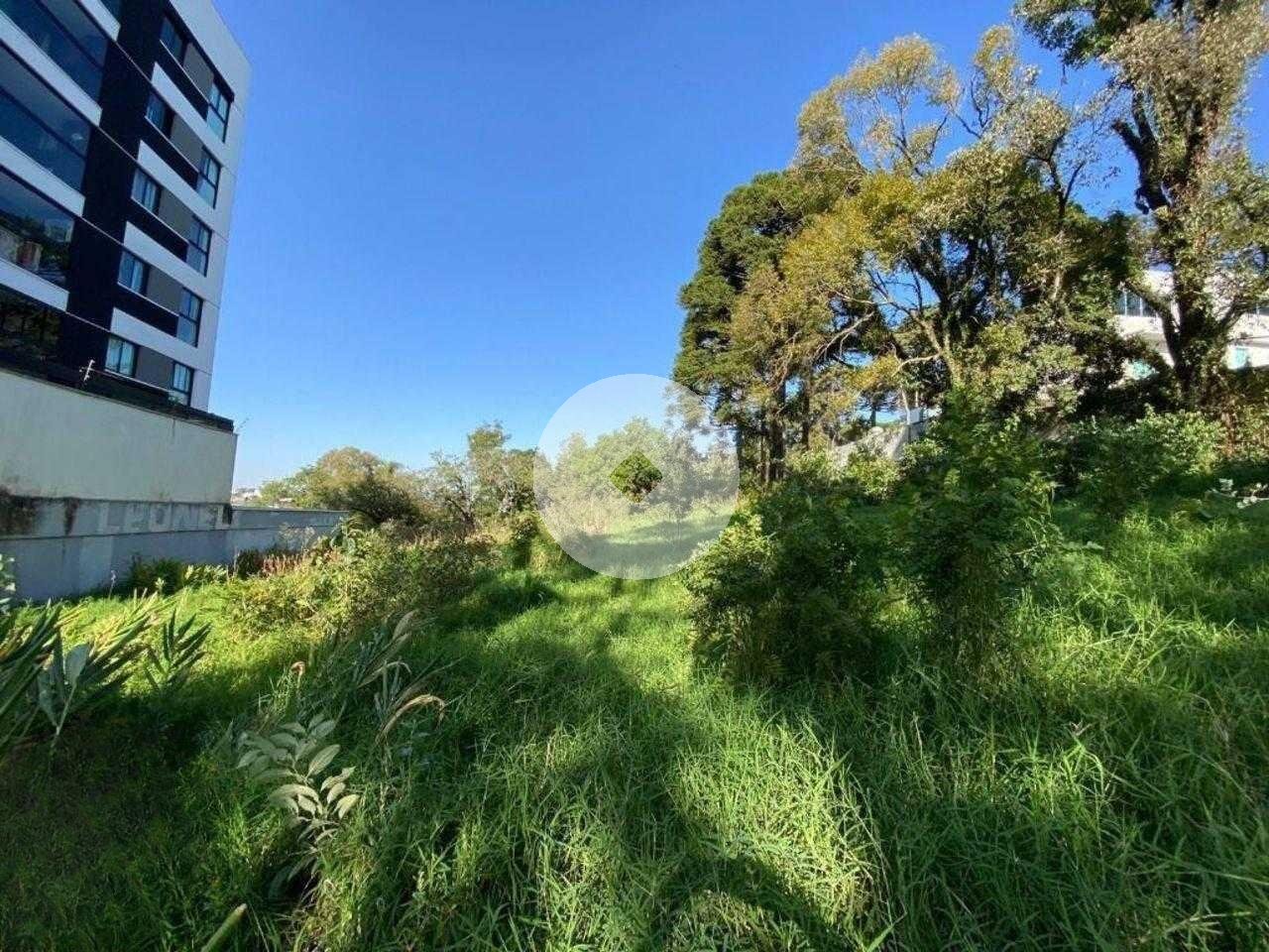 Excelente Terreno à venda,  ZR4, para construção de  prédio  Bacacheri,