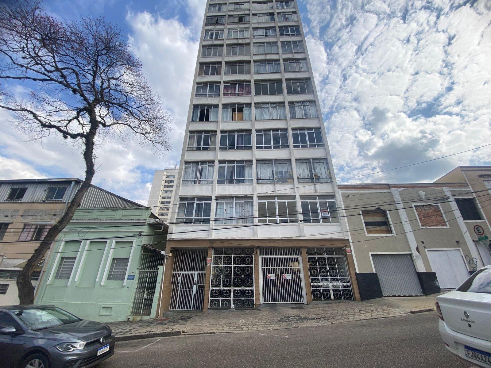 Apartamento com 2 dormitórios à venda, Centro, CURITIBA - PR