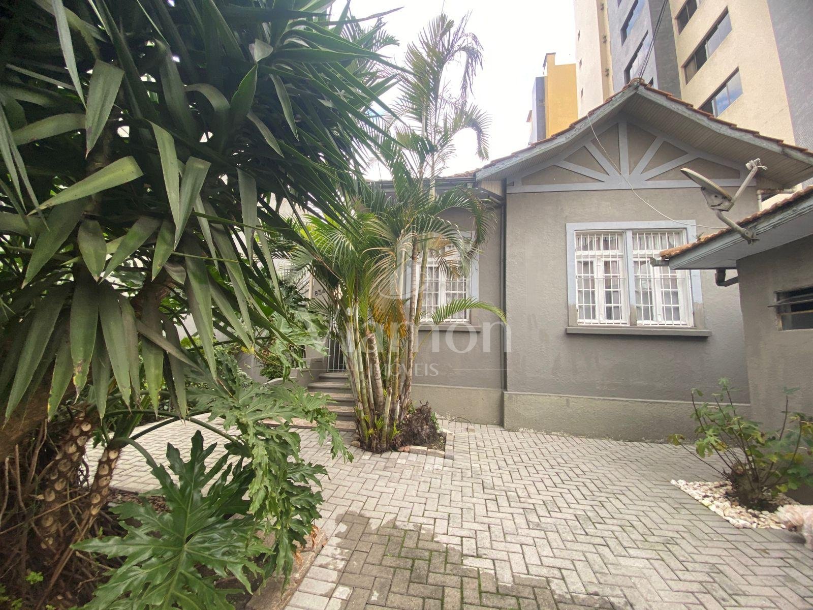 Terreno à venda, Mercês, com 579 m   Com duas frentes - CURITI...