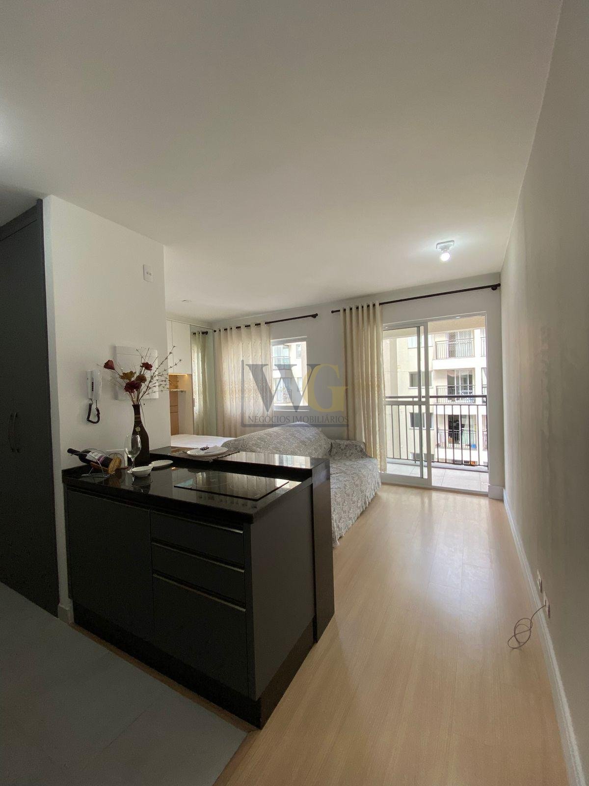 Estudio à venda, Andar Alto com vaga de garagem, Capão Raso