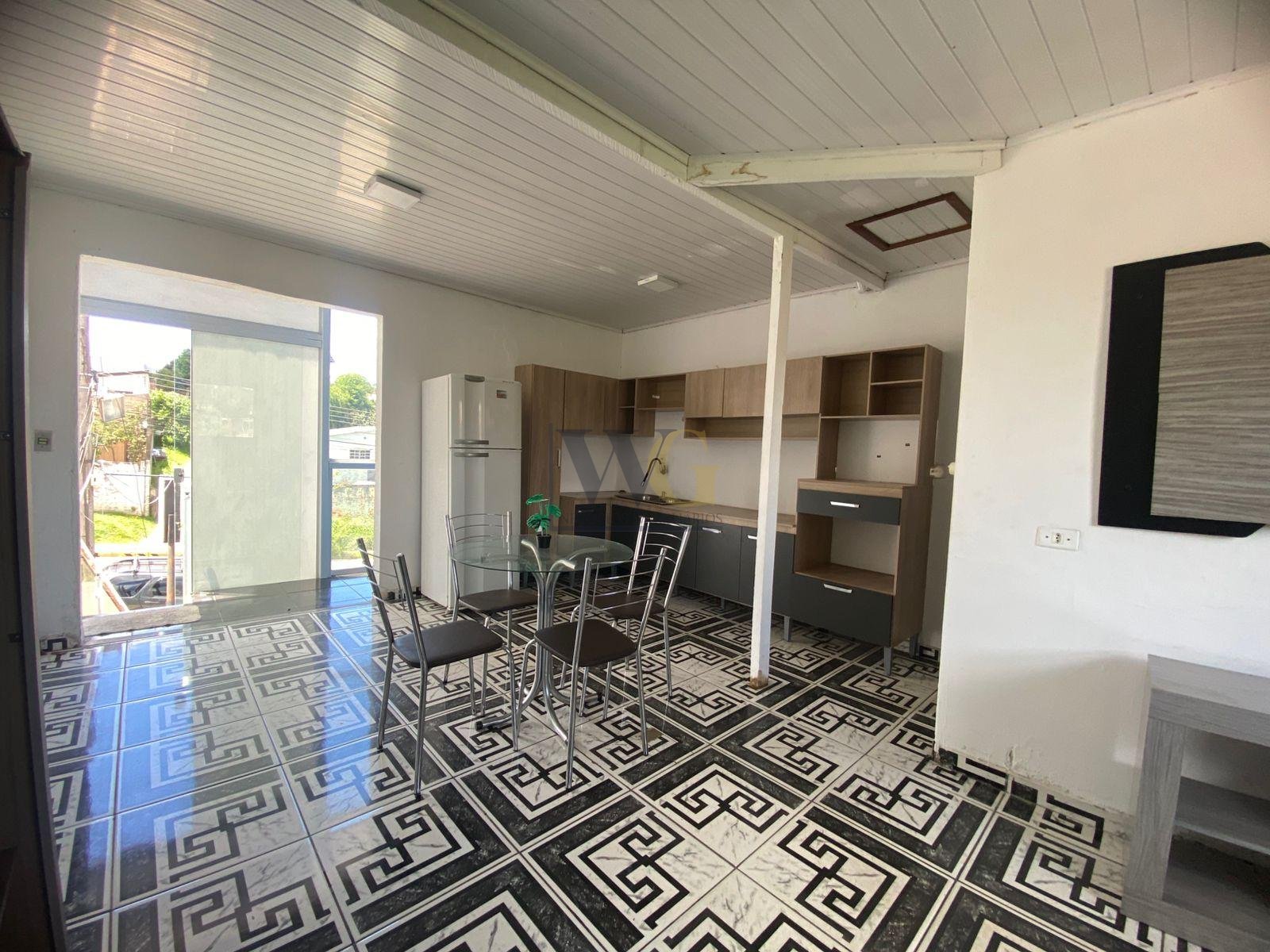 Apartamento, Para locação no primeiro andar, e salas comerciai...