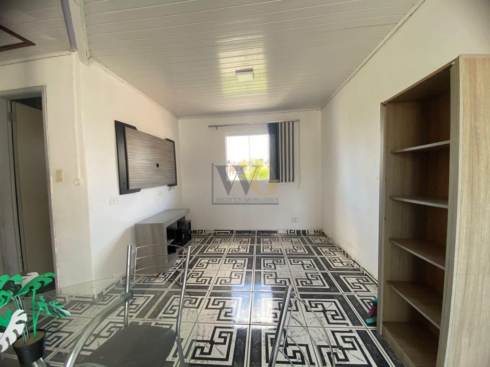 Apartamento, Para locação no primeiro andar, e salas comerciai...