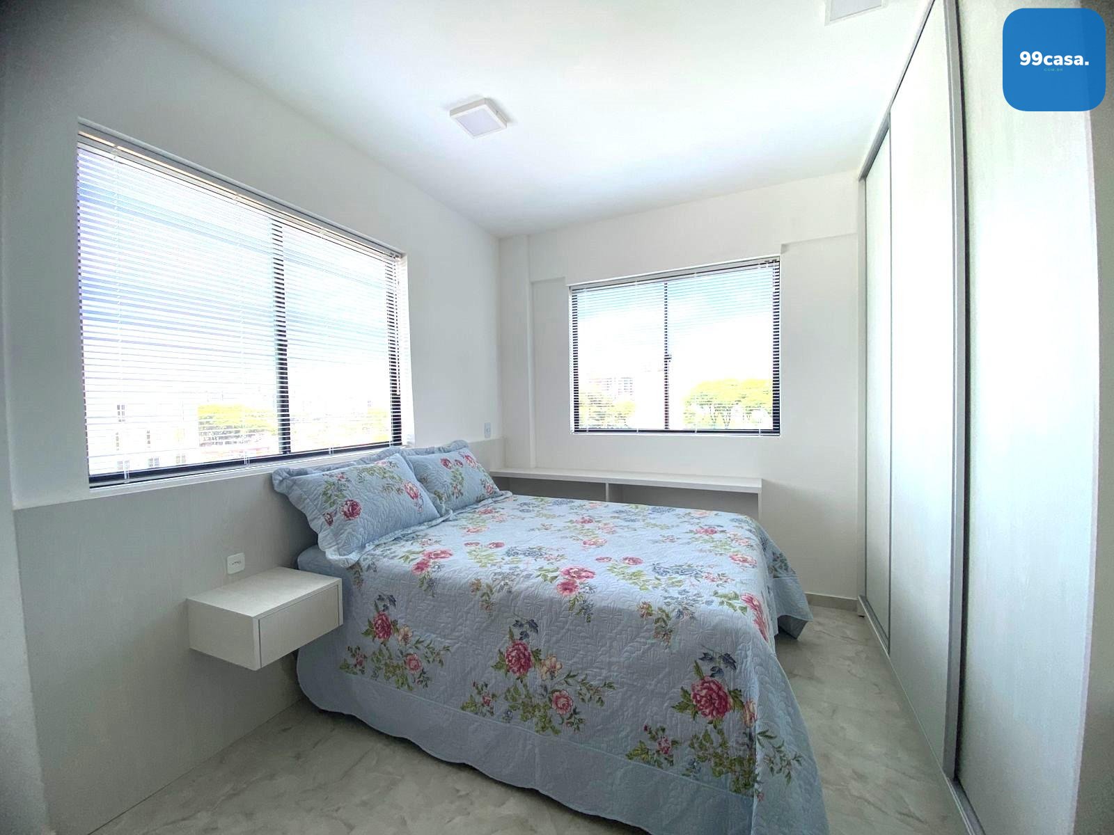 Estudio à venda,  Novo, com móveis sob medida, Jardim Botânico...