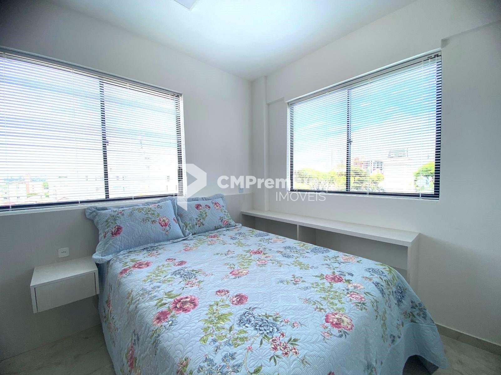 Estudio à venda,  Novo, com móveis sob medida, Jardim Botânico...