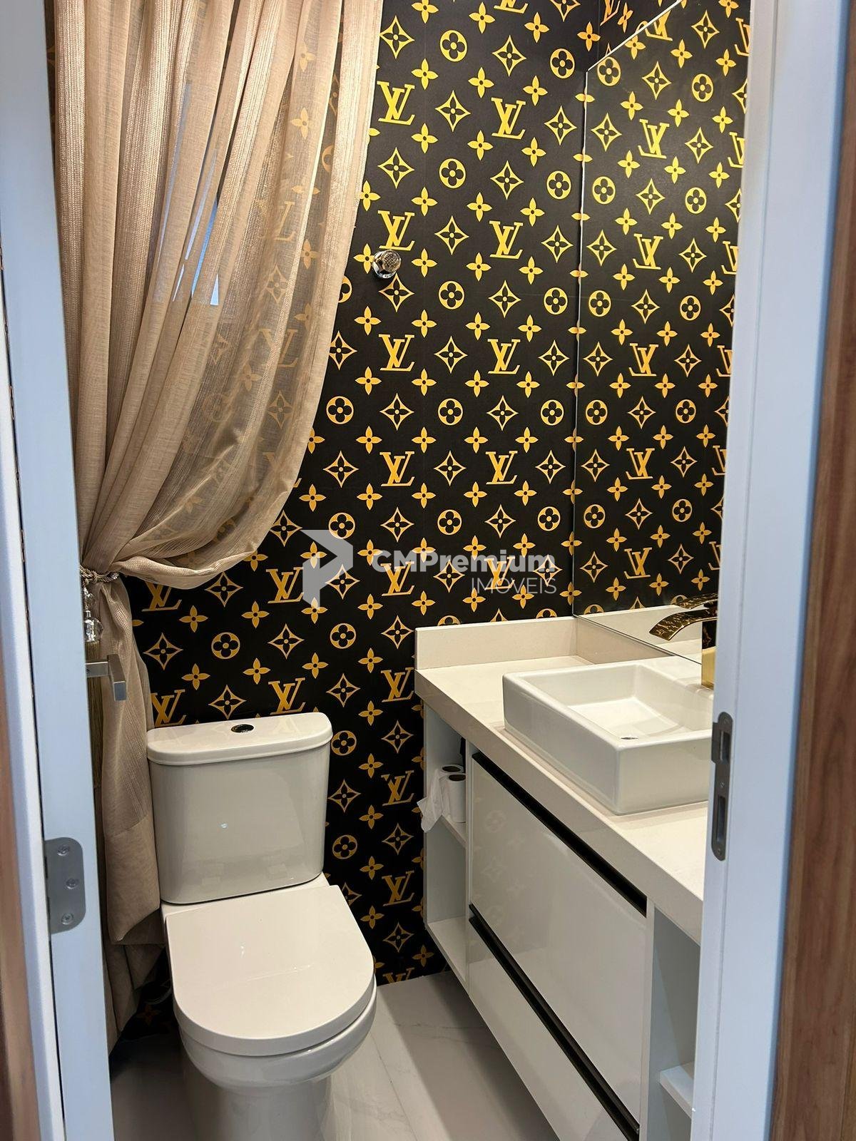 Apartamento com 6 dormitórios à venda, CENTRO  , GUARATUBA - PR