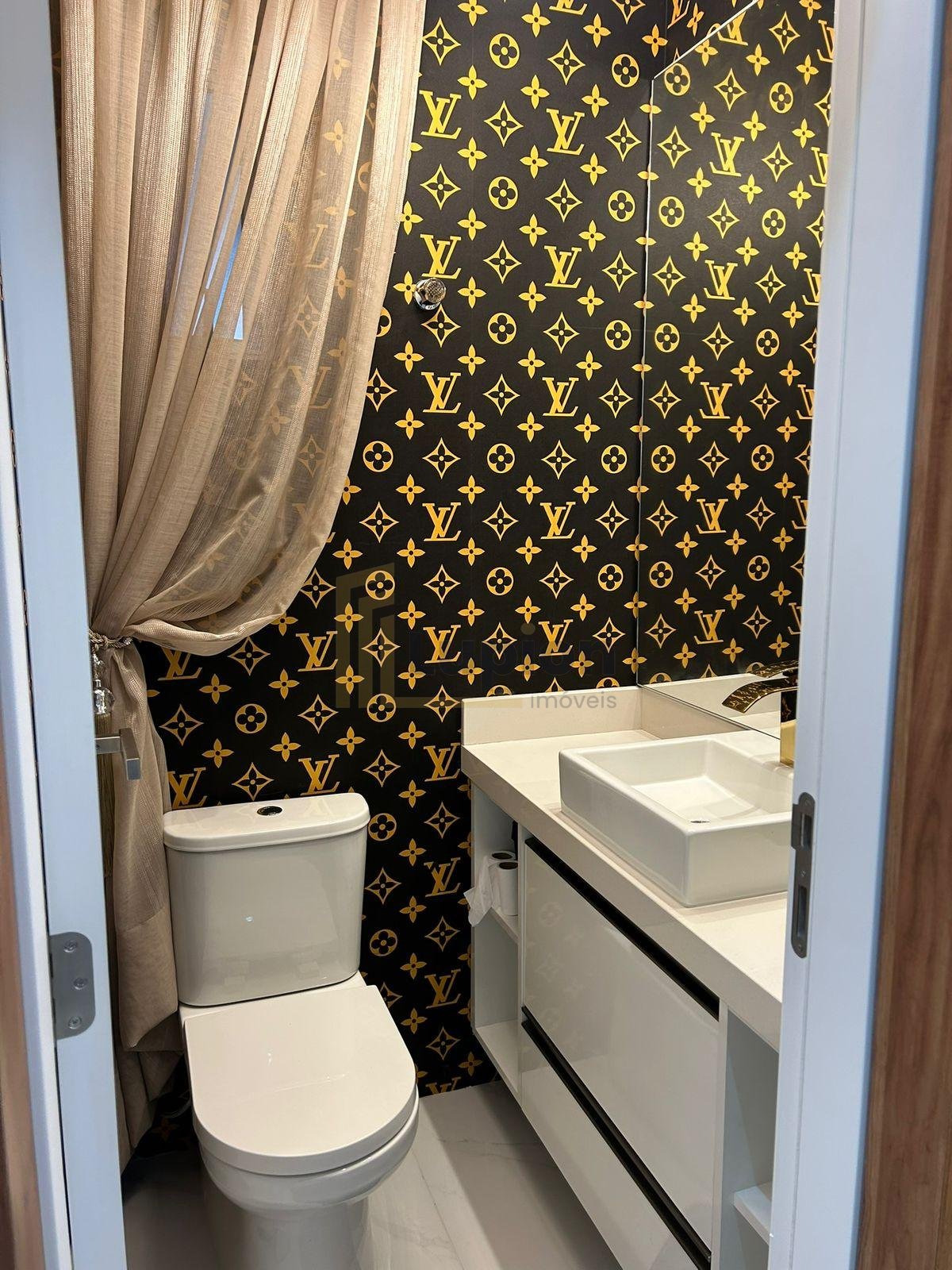 Apartamento com 6 dormitórios à venda, CENTRO  , GUARATUBA - PR