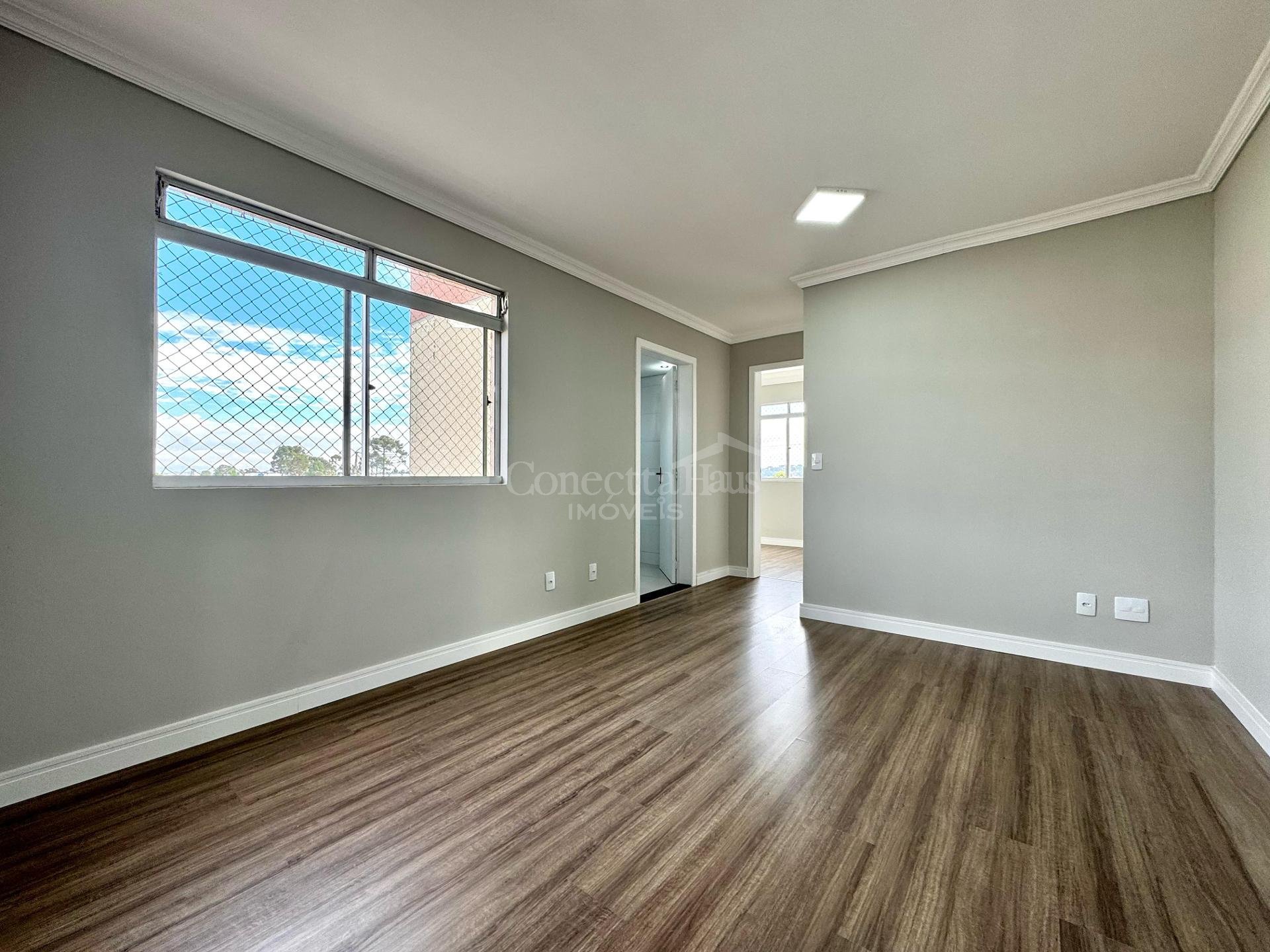 Apartamento com 2 dormitórios à venda  IPÊ. SAO JOSE DOS PINHA...