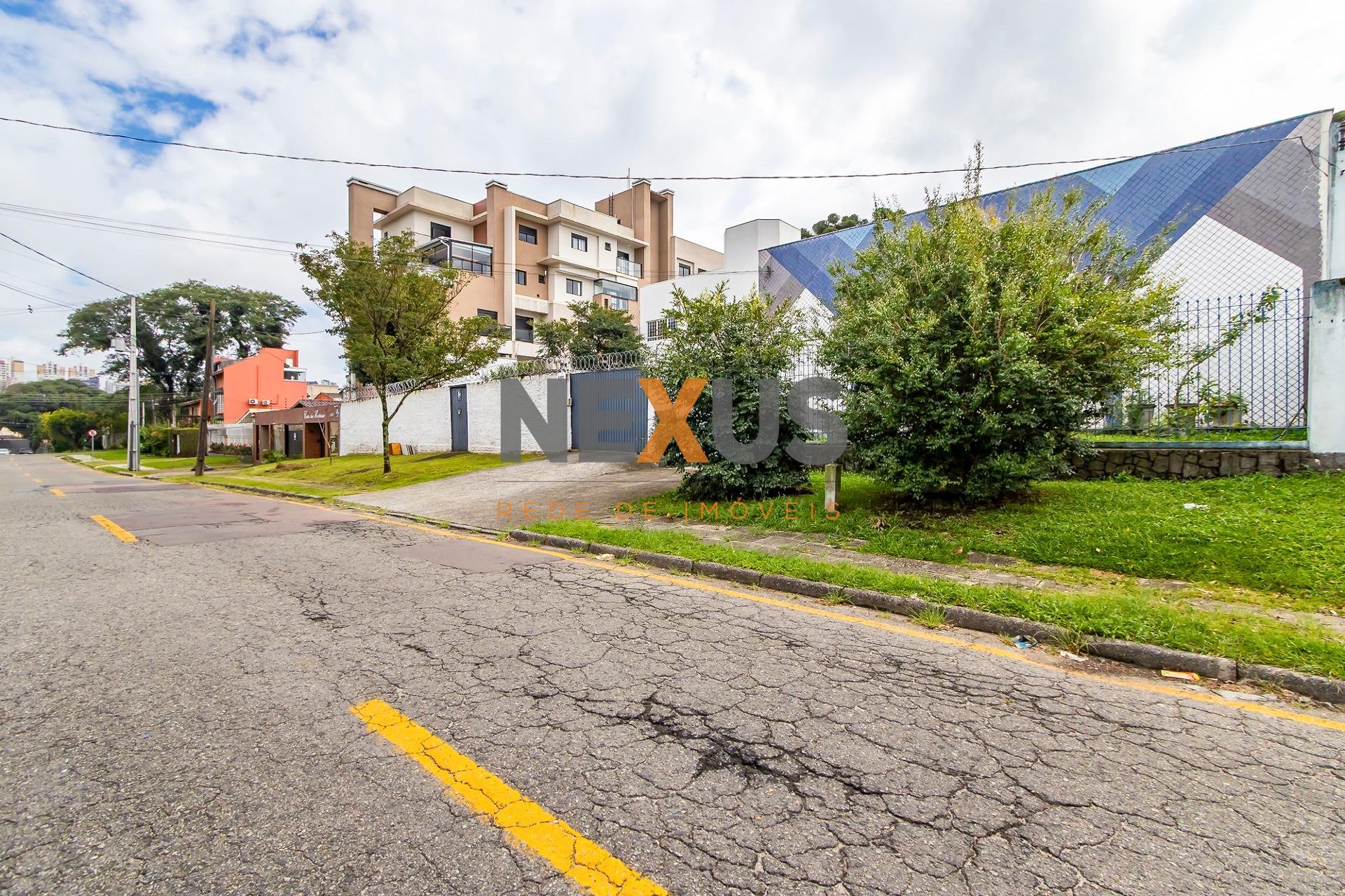 Ótimo terreno à venda no bairro AGUA VERDE, CURITIBA - PR