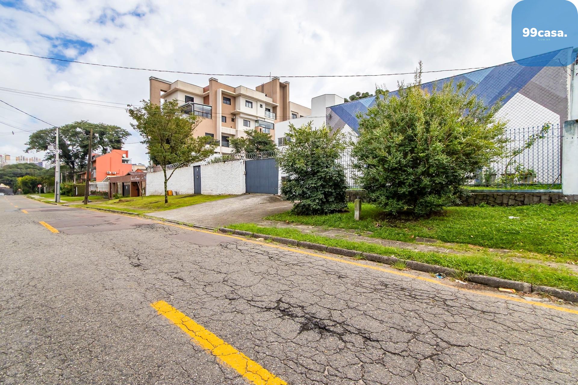 Ótimo terreno à venda no bairro AGUA VERDE, CURITIBA - PR