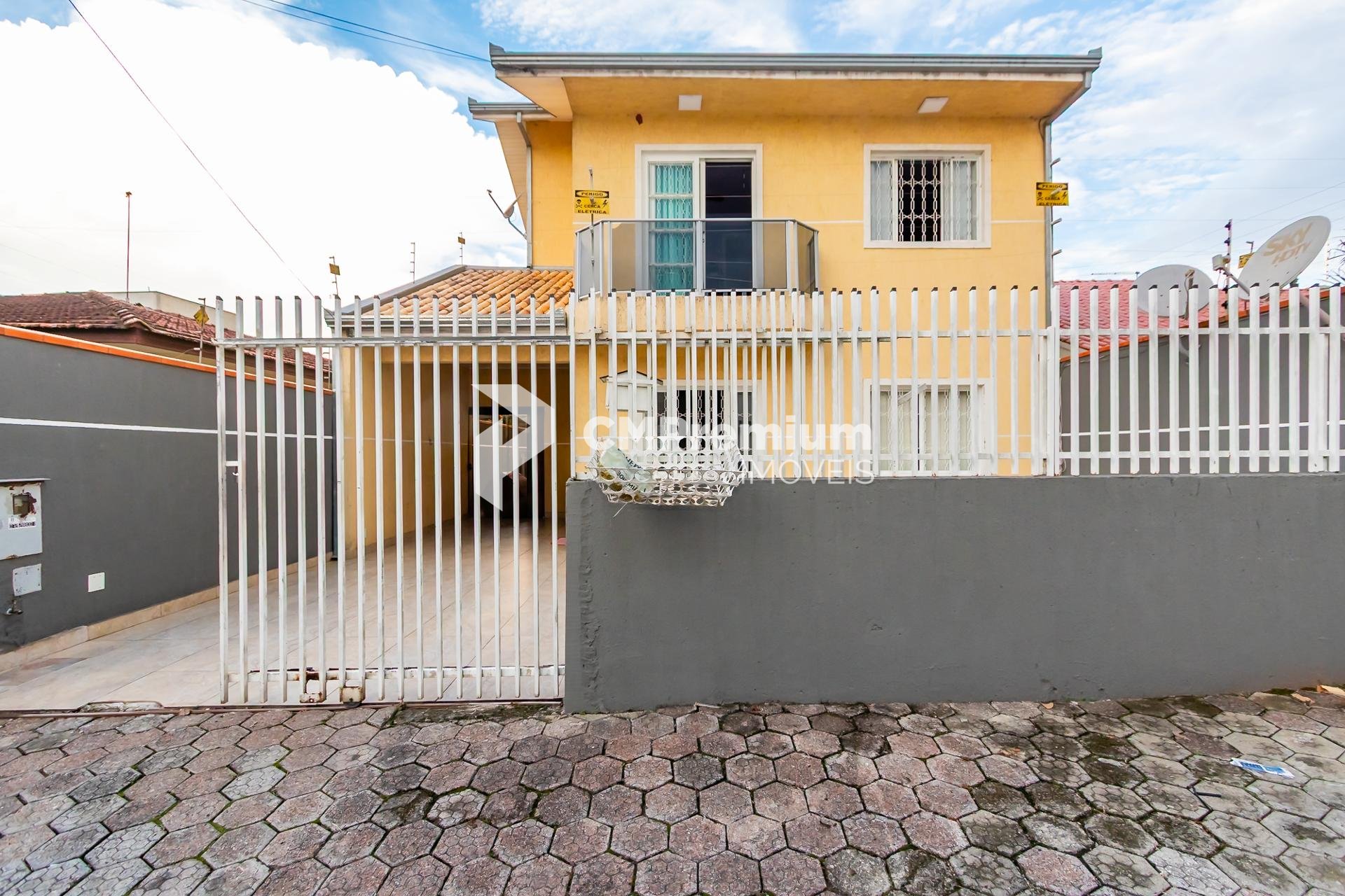 Sobrado com 3 dormitórios à venda, CIC  , CURITIBA - PR