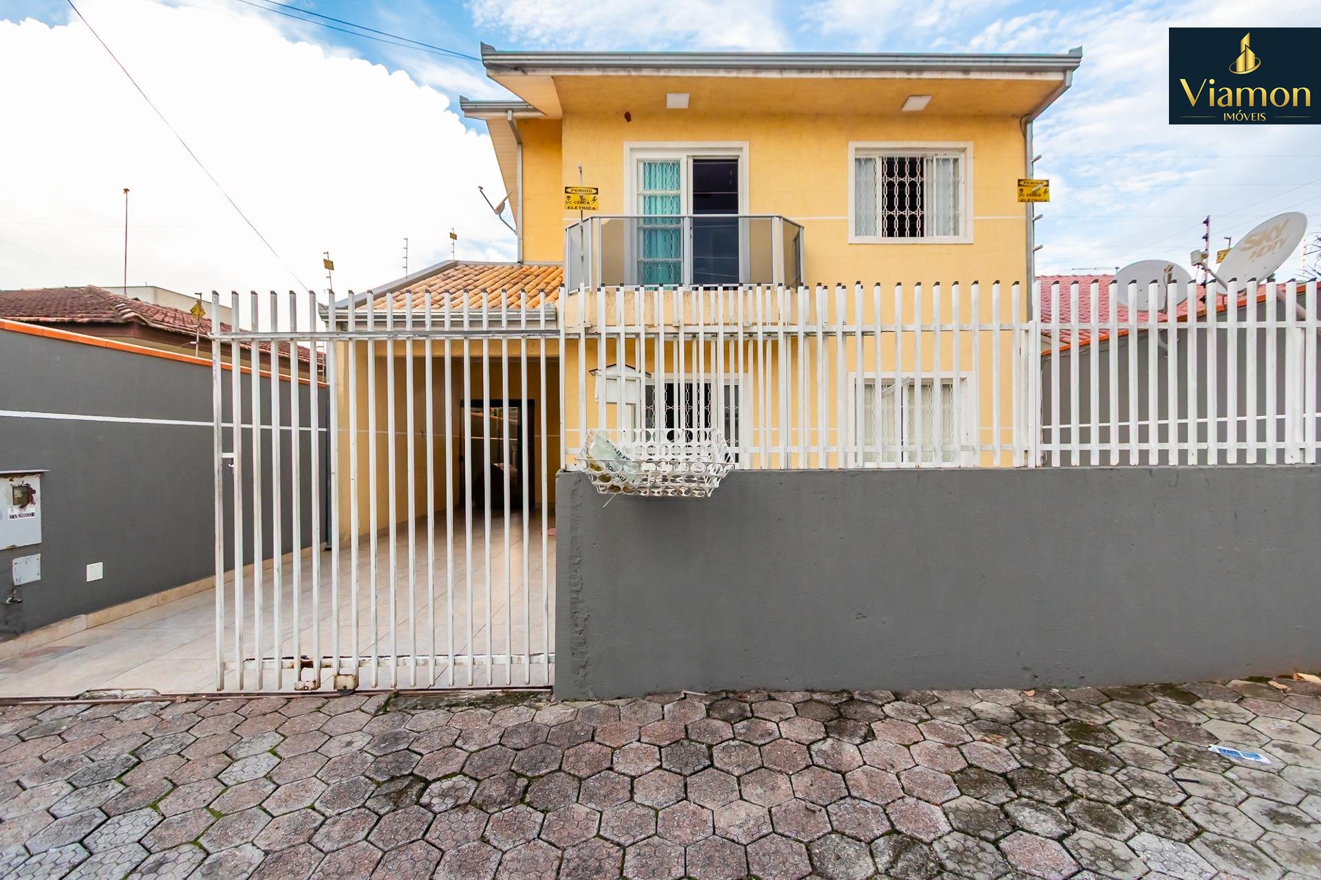 Sobrado com 3 dormitórios à venda, CIC  , CURITIBA - PR
