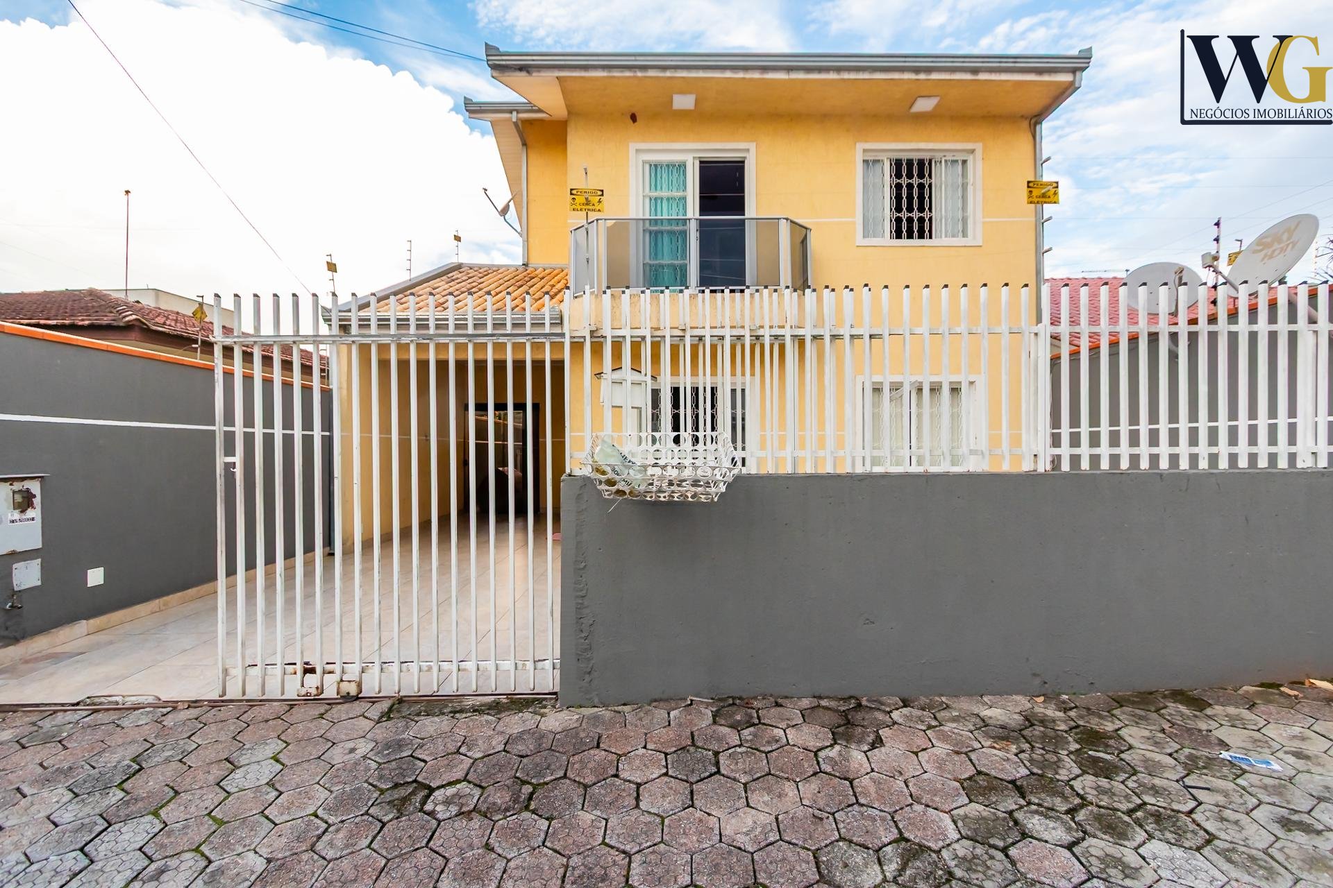 Sobrado com 3 dormitórios à venda, CIC  , CURITIBA - PR