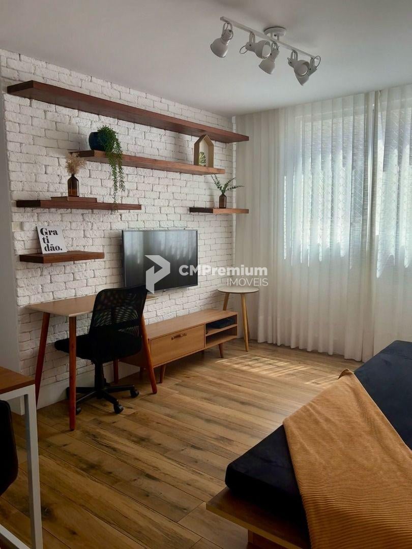 Apartamento todo mobiliado, 3 dormitórios, à venda no ÁGUA VER...