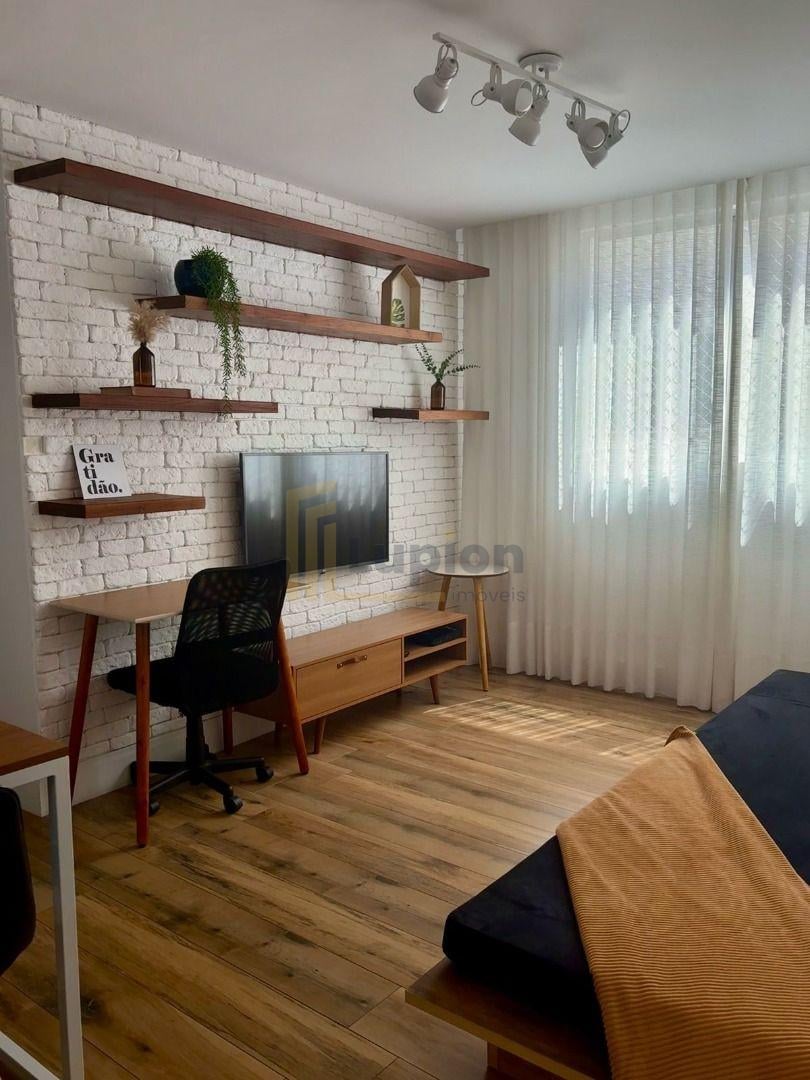 Apartamento todo mobiliado, 3 dormitórios, à venda no ÁGUA VER...