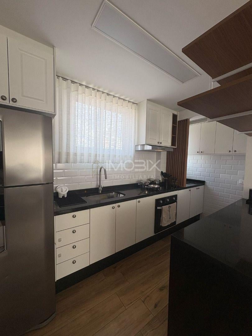 Apartamento todo mobiliado, 3 dormitórios, à venda no ÁGUA VER...