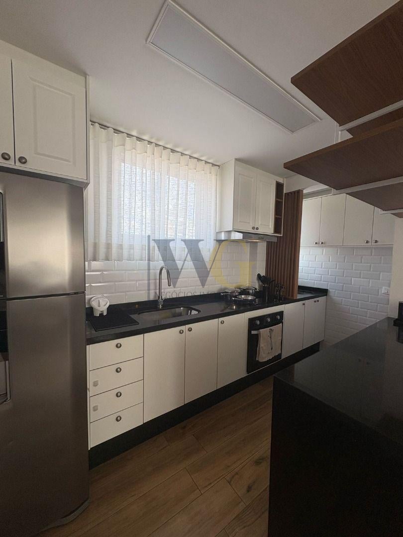 Apartamento todo mobiliado, 3 dormitórios, à venda no ÁGUA VER...