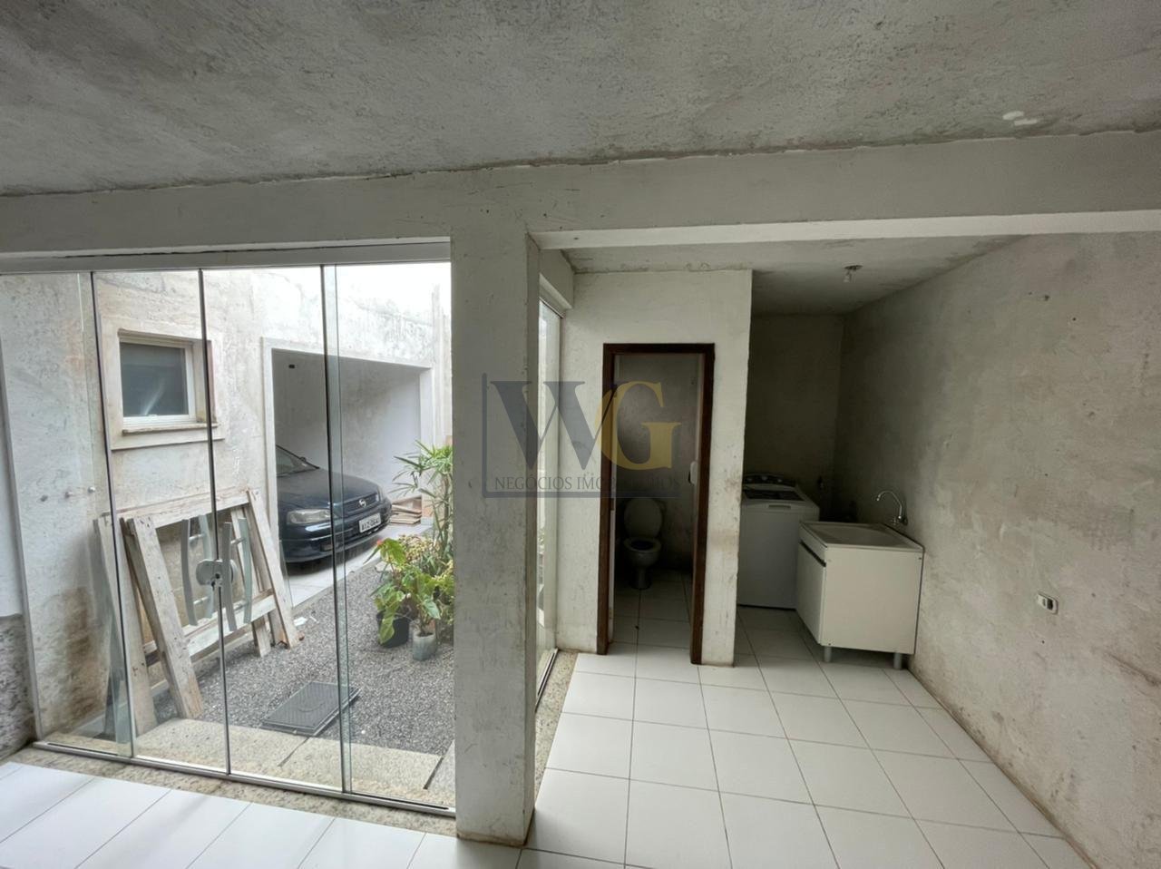 Sobrado à venda, SÍTIO CERCADO  , CURITIBA - PR
