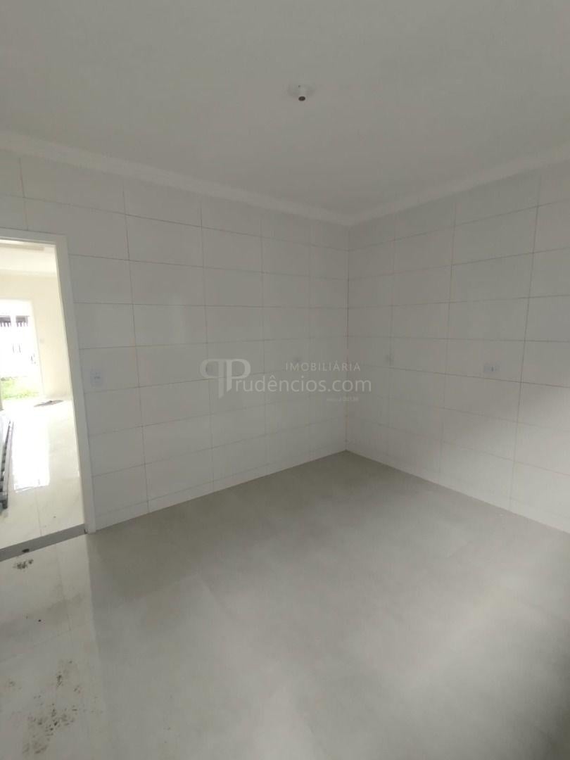Sobrado com 2 dormitórios à venda, CAMPO DE SANTANA  , CURITIB...