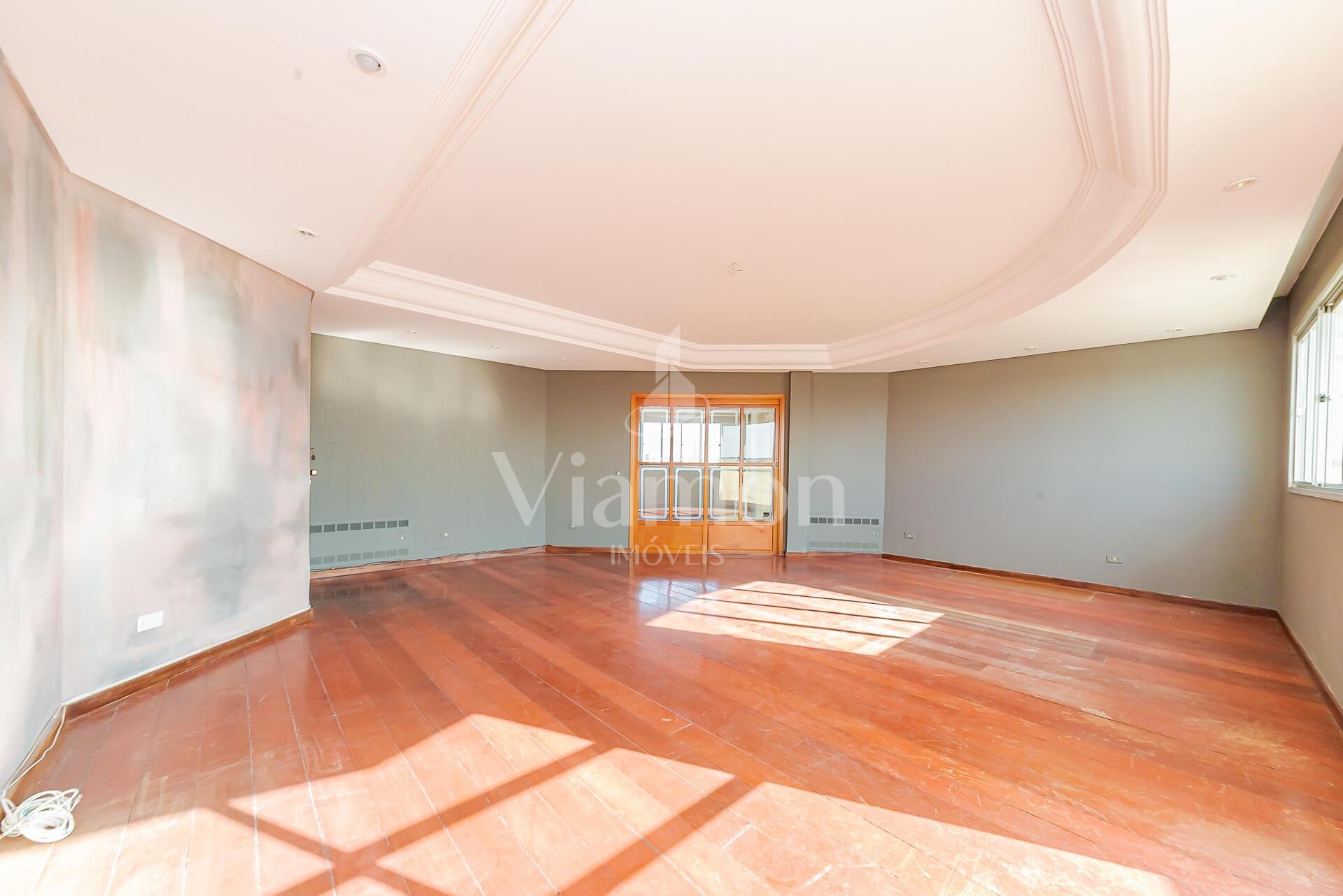 Cobertura com 2 dormitórios à venda,269.30 m , ÁGUA VERDE, CUR...