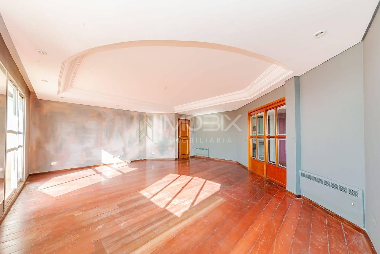 Cobertura com 2 dormitórios à venda,269.30 m , ÁGUA VERDE, CUR...