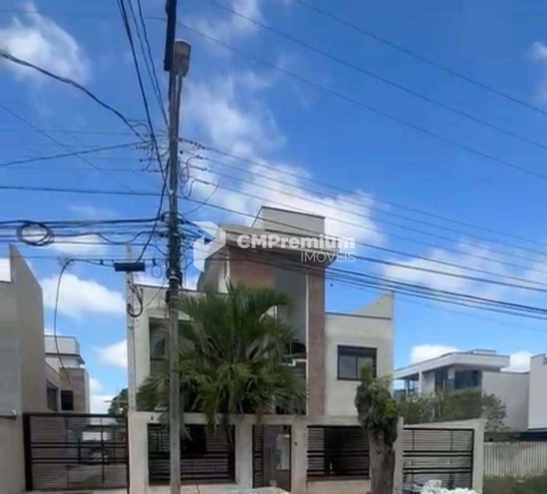 Sobrado com 3 dormitórios à venda,169.98 m , UBERABA  , CURITI...