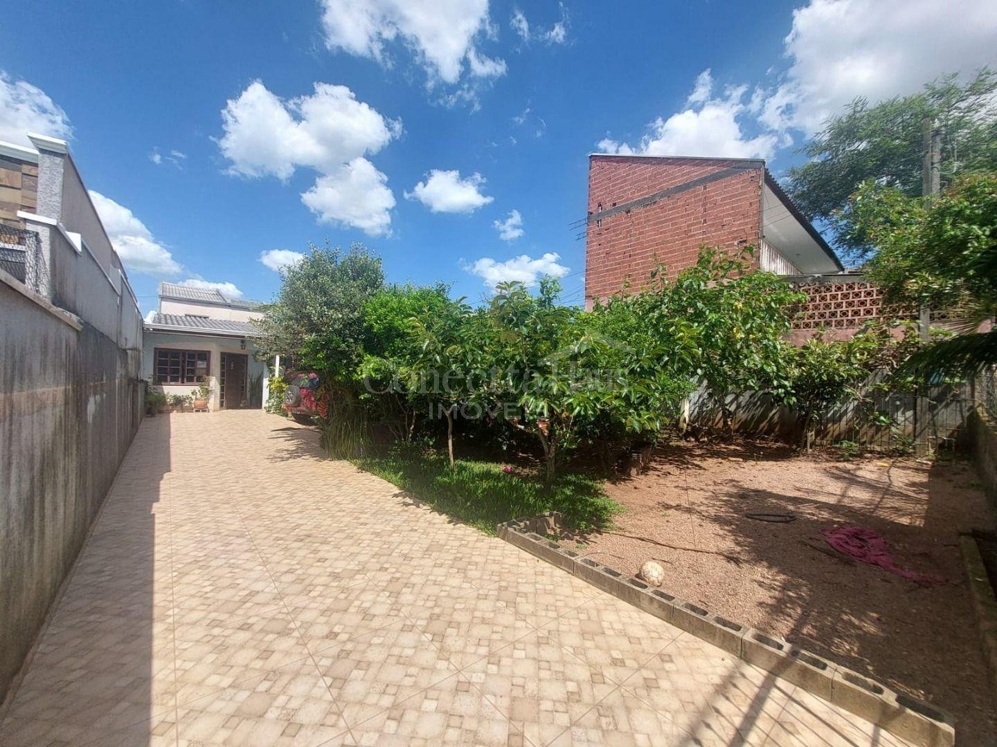 Casa não averbada com amplo terreno à venda,no Iguaçu  , FAZEN...