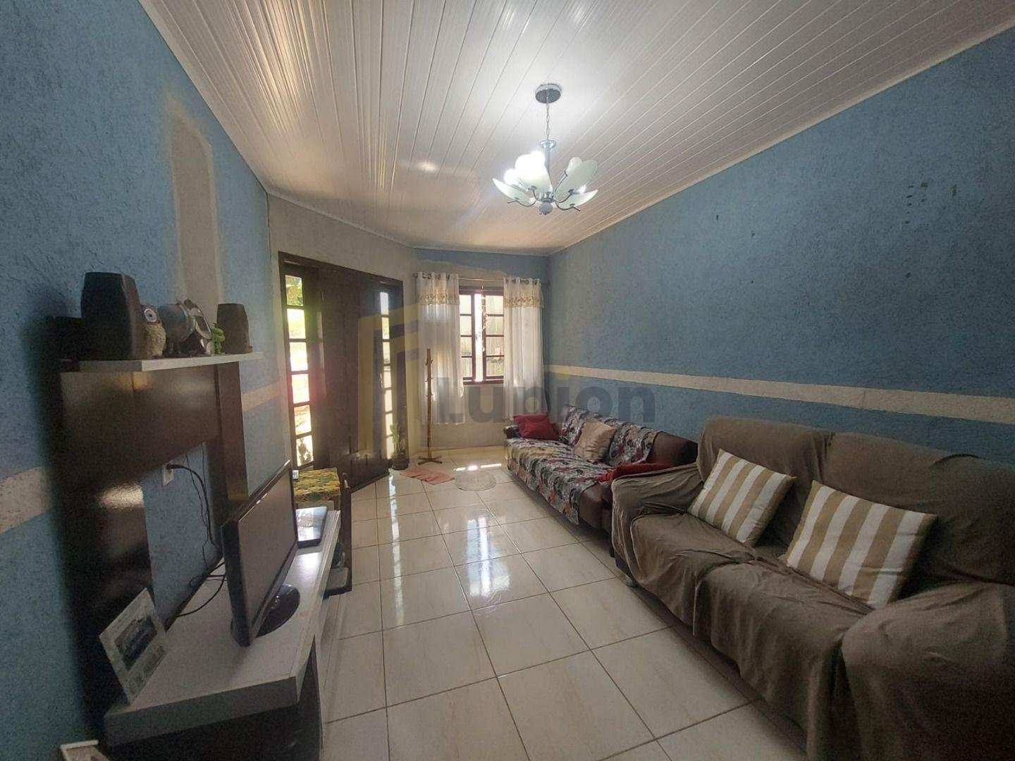 Casa não averbada com amplo terreno à venda,no Iguaçu  , FAZEN...