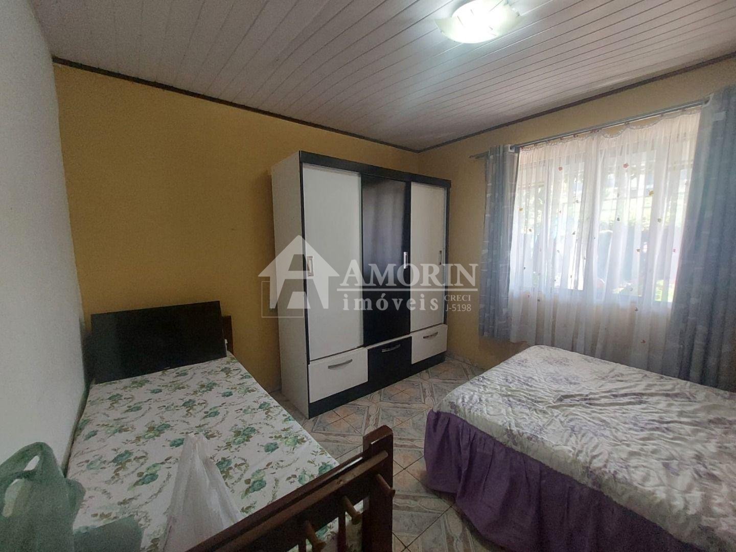 Casa não averbada com amplo terreno à venda,no Iguaçu  , FAZEN...