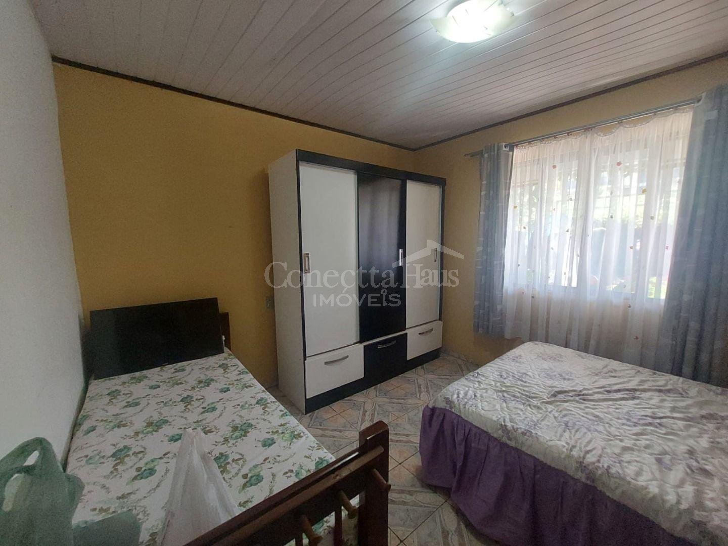 Casa não averbada com amplo terreno à venda,no Iguaçu  , FAZEN...