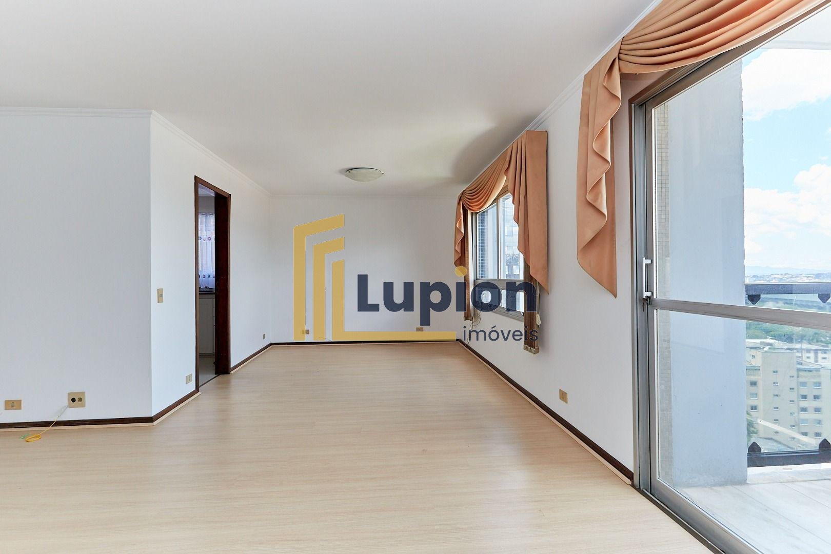 Apartamento com 3 dormitórios à venda, ÁGUA VERDE  , CURITIBA ...
