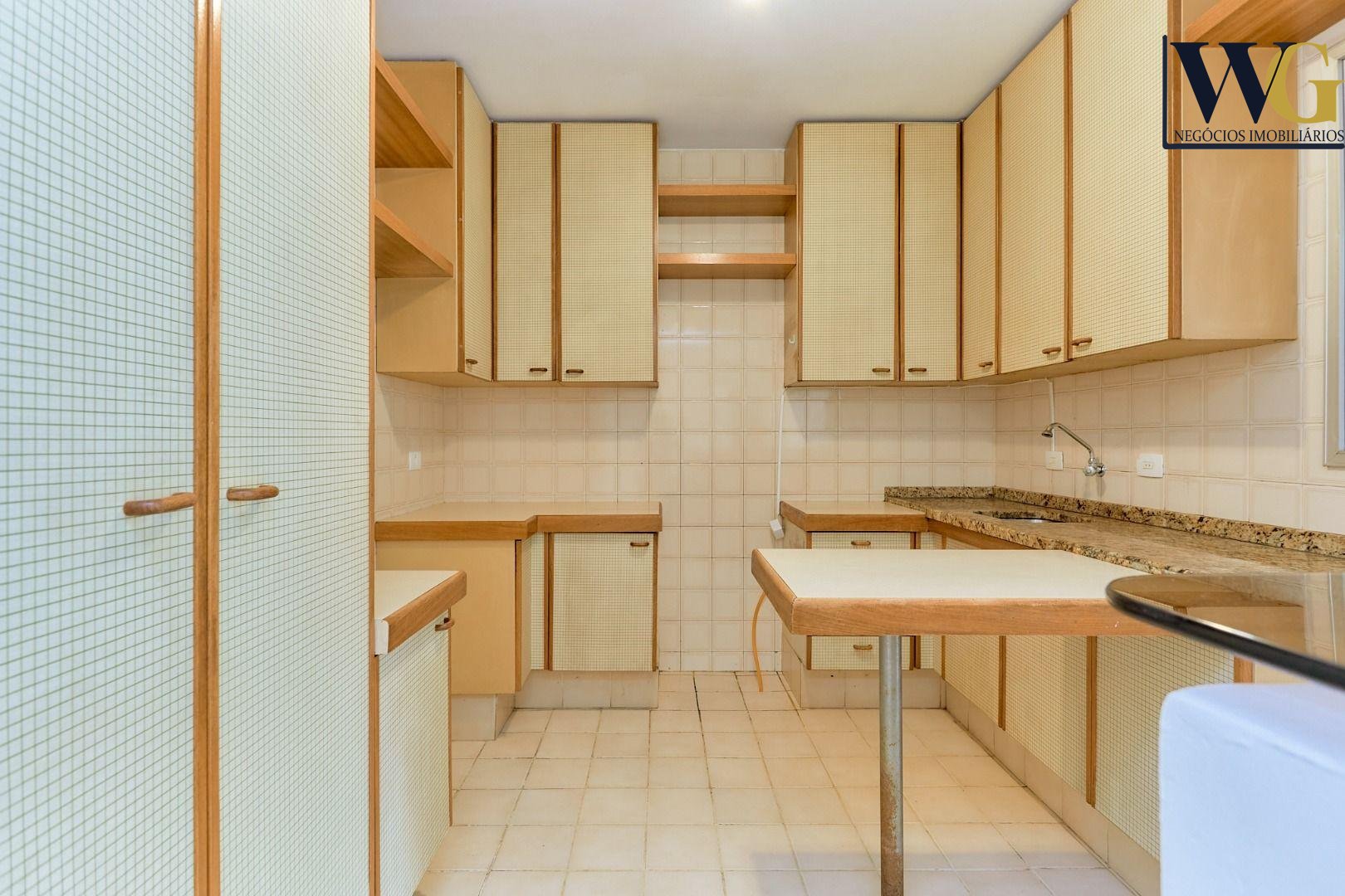 Apartamento com 3 dormitórios à venda,123.56 m , PORTÃO  , CUR...