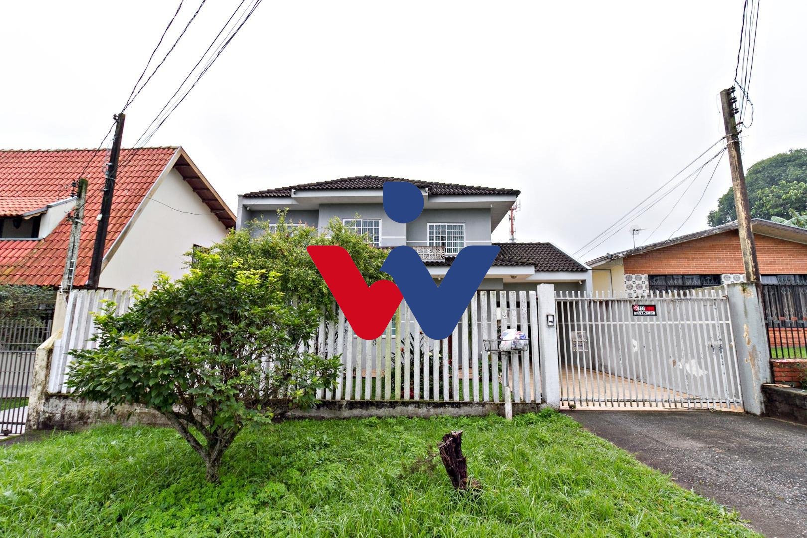 Sobrado com 3 dormitórios à venda,540.00 m , FANNY  , CURITIBA...