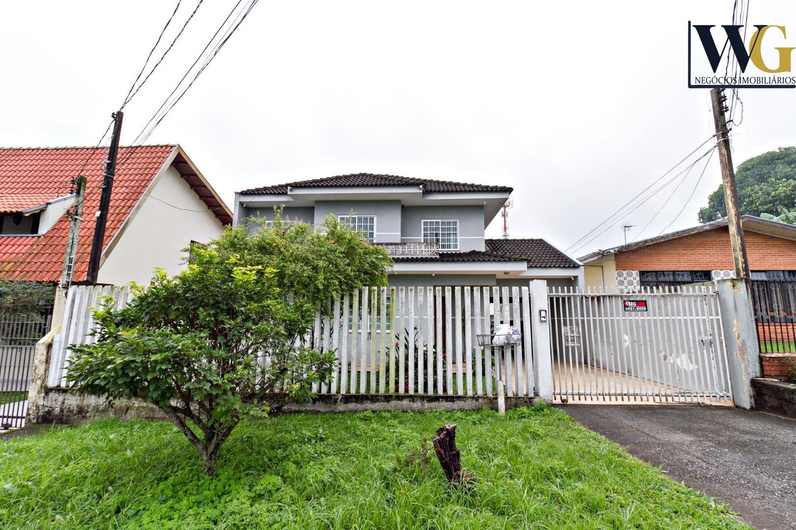Sobrado com 3 dormitórios à venda,540.00 m , FANNY  , CURITIBA...