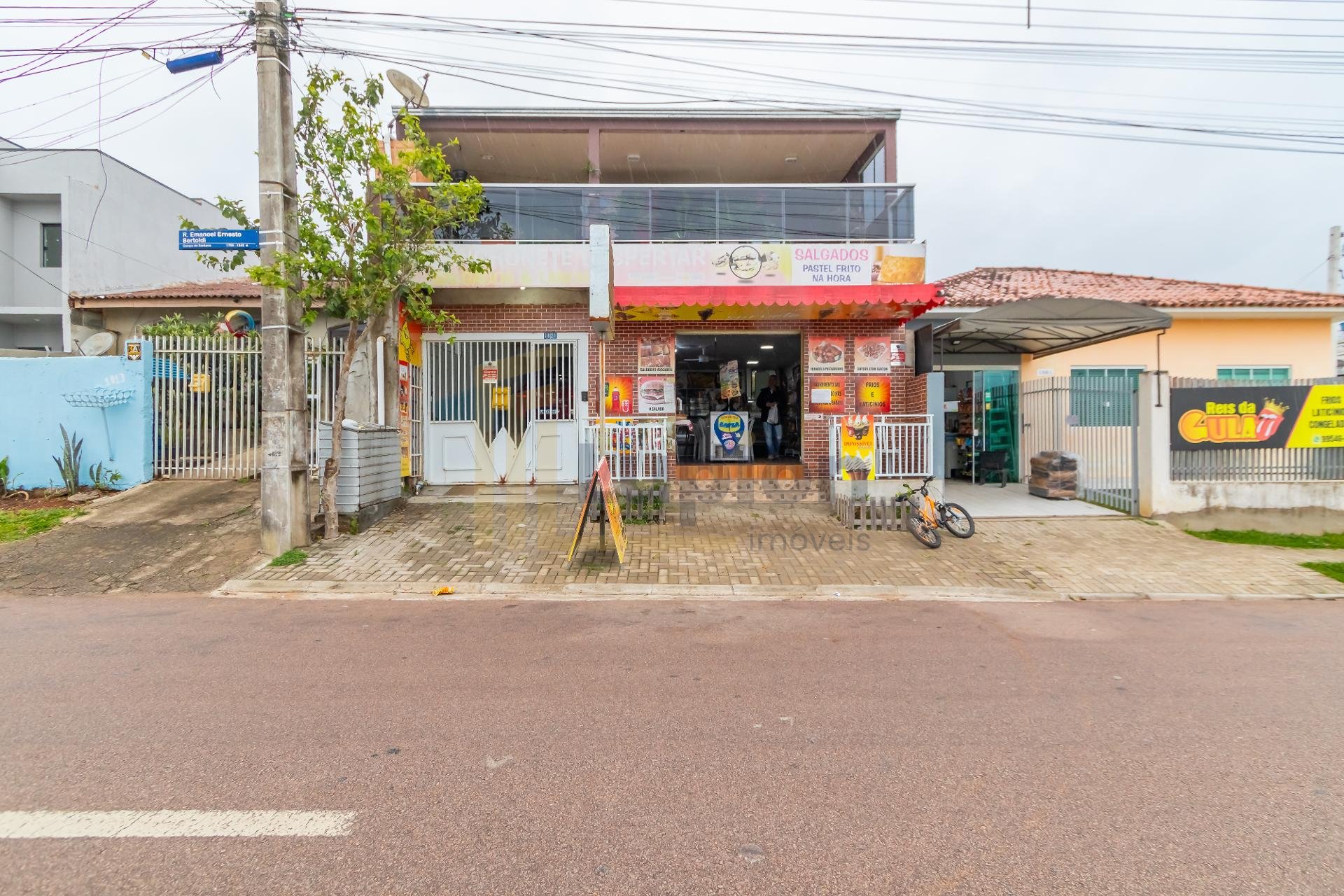 Sobrado com 3 dormitórios à venda, CAMPO DE SANTANA  , CURITIB...