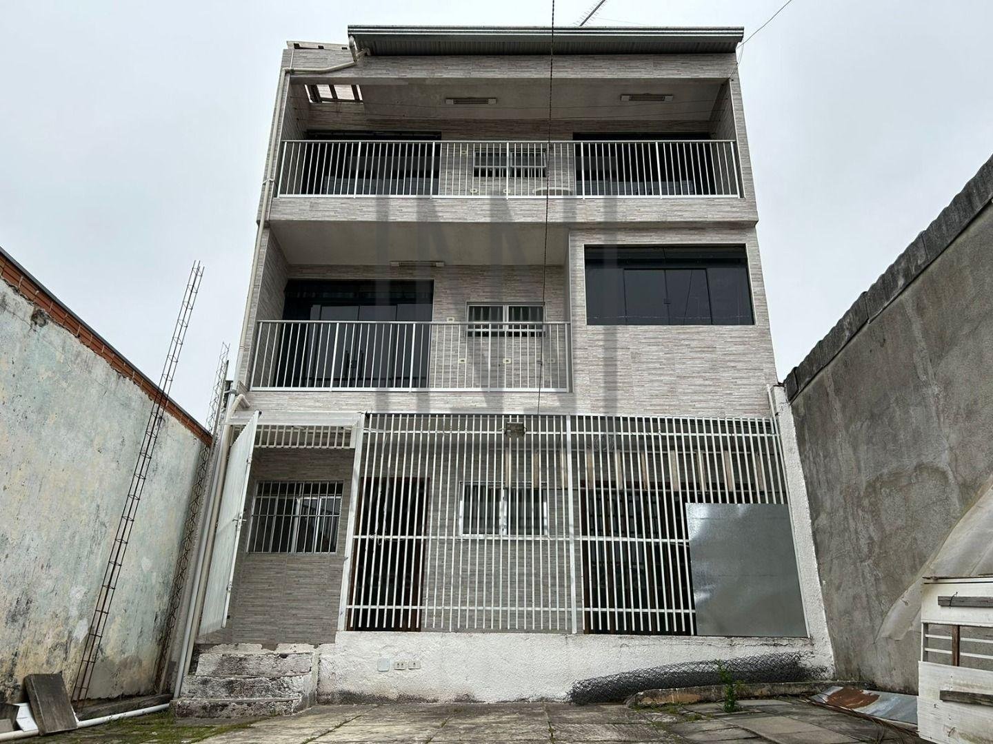 Sobrado com 3 dormitórios à venda, PINHEIRINHO  , CURITIBA - PR