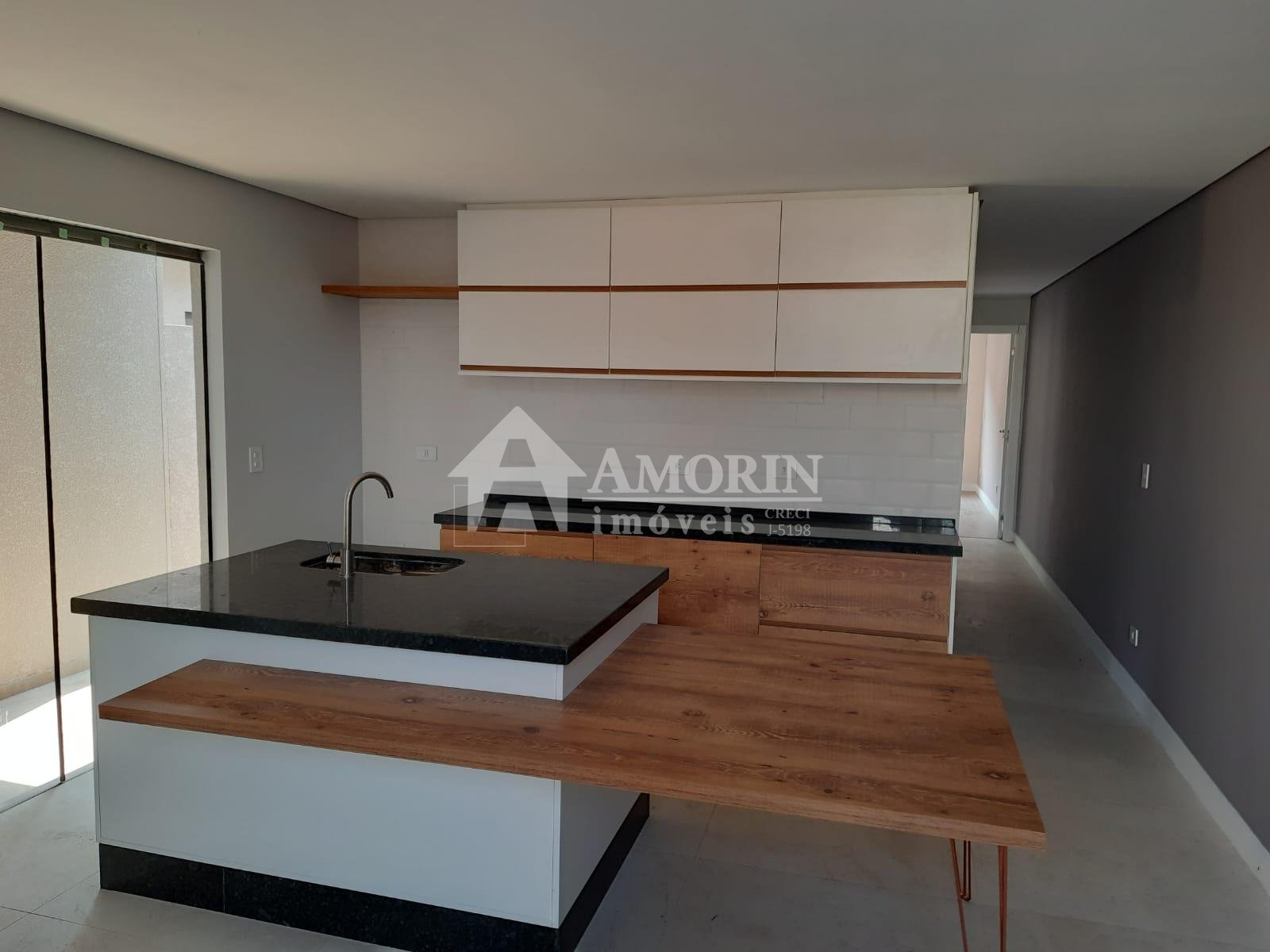 Casa térrea à venda no bairro  IGUAÇU  , FAZENDA RIO GRANDE - PR
