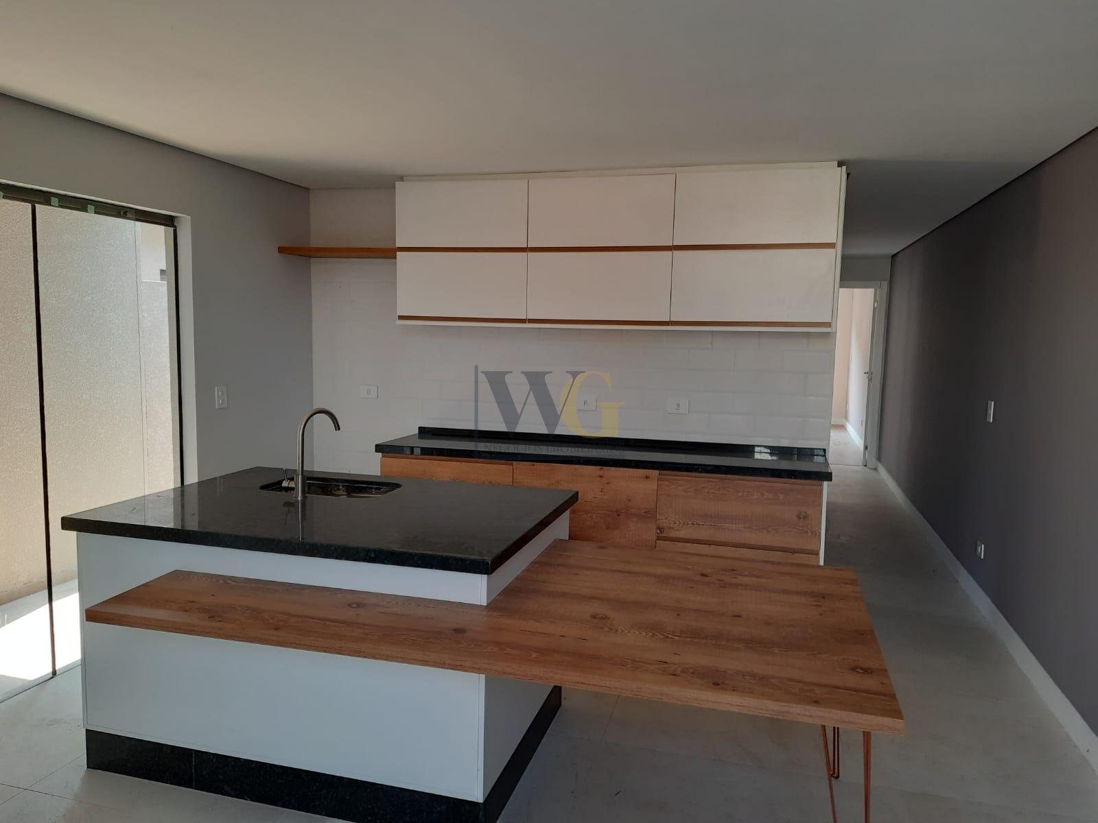 Casa térrea à venda no bairro  IGUAÇU  , FAZENDA RIO GRANDE - PR