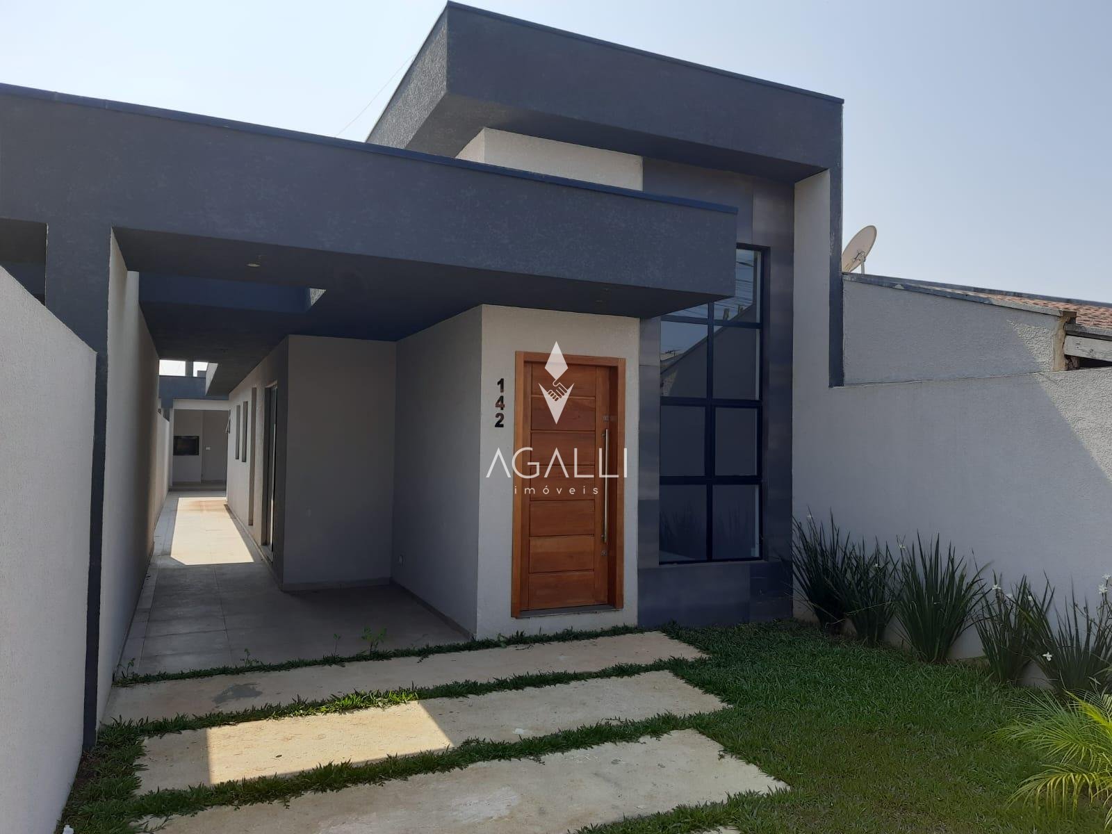 Casa térrea à venda no bairro  IGUAÇU  , FAZENDA RIO GRANDE - PR