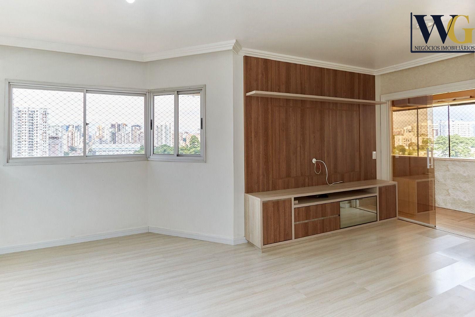 Apartamento com 3 dormitórios à venda,102.11 m , CABRAL  , CUR...