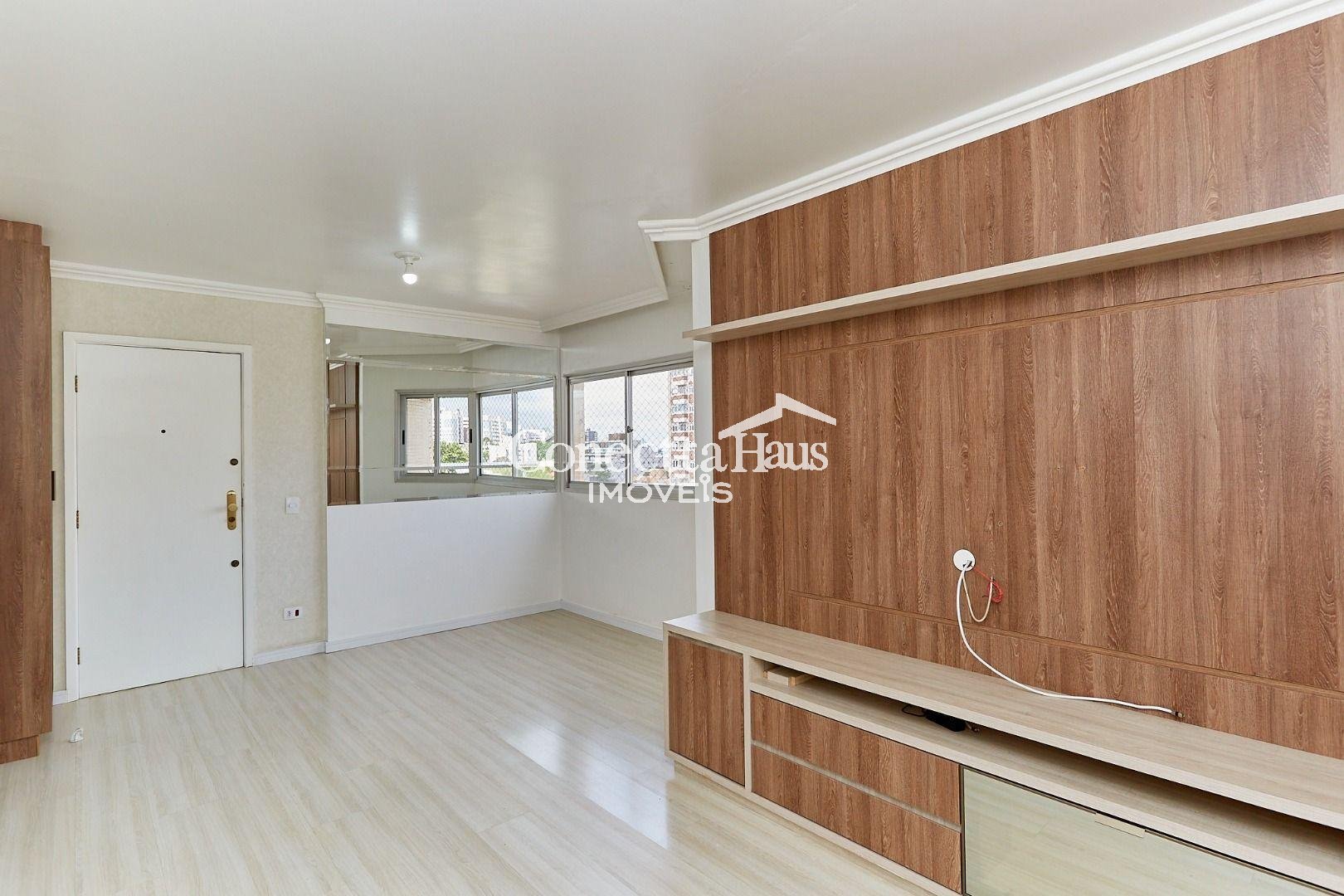 Apartamento com 3 dormitórios à venda,102.11 m , CABRAL  , CUR...