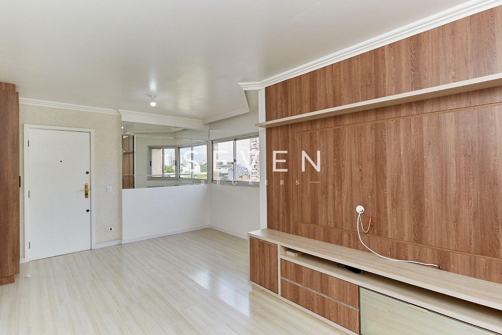 Apartamento com 3 dormitórios à venda,102.11 m , CABRAL  , CUR...