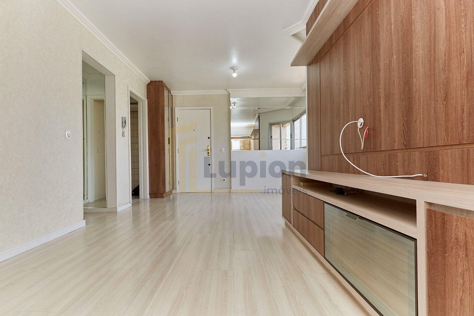 Apartamento com 3 dormitórios à venda,102.11 m , CABRAL  , CUR...
