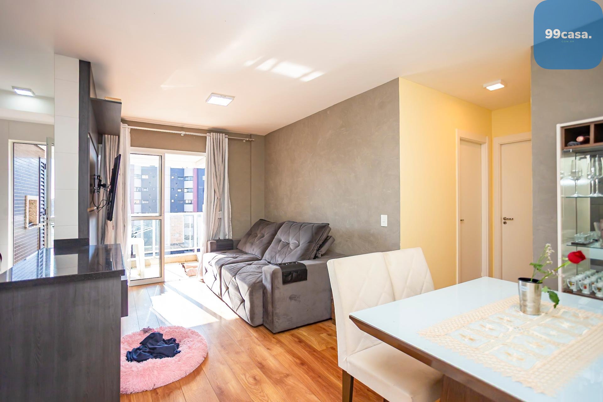 Apartamento semi-mobiliado à venda no bairro BACACHERI, CURITI...