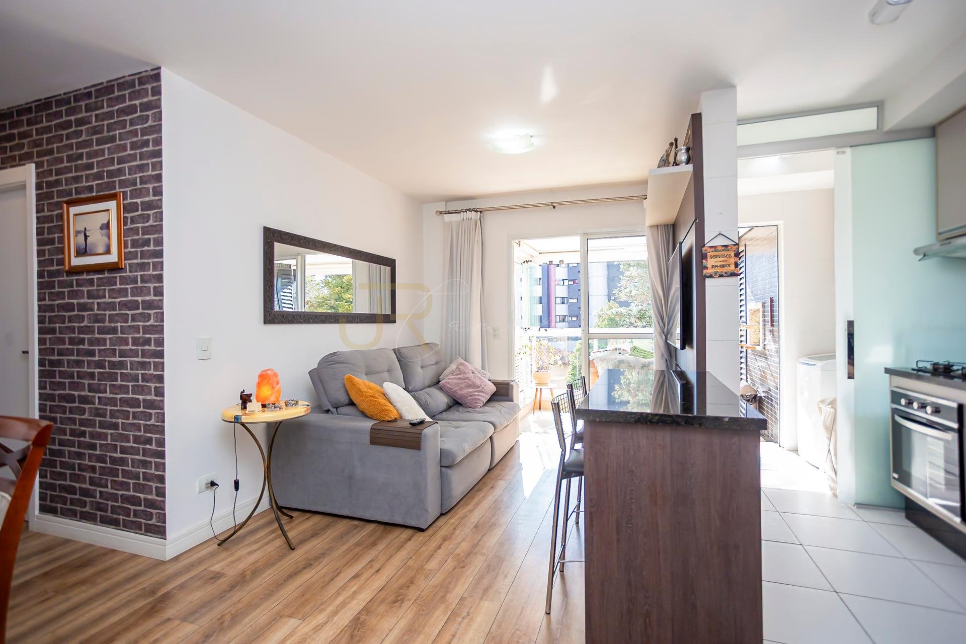 Apartamento todo mobiliado à venda no BACACHERI, CURITIBA - PR