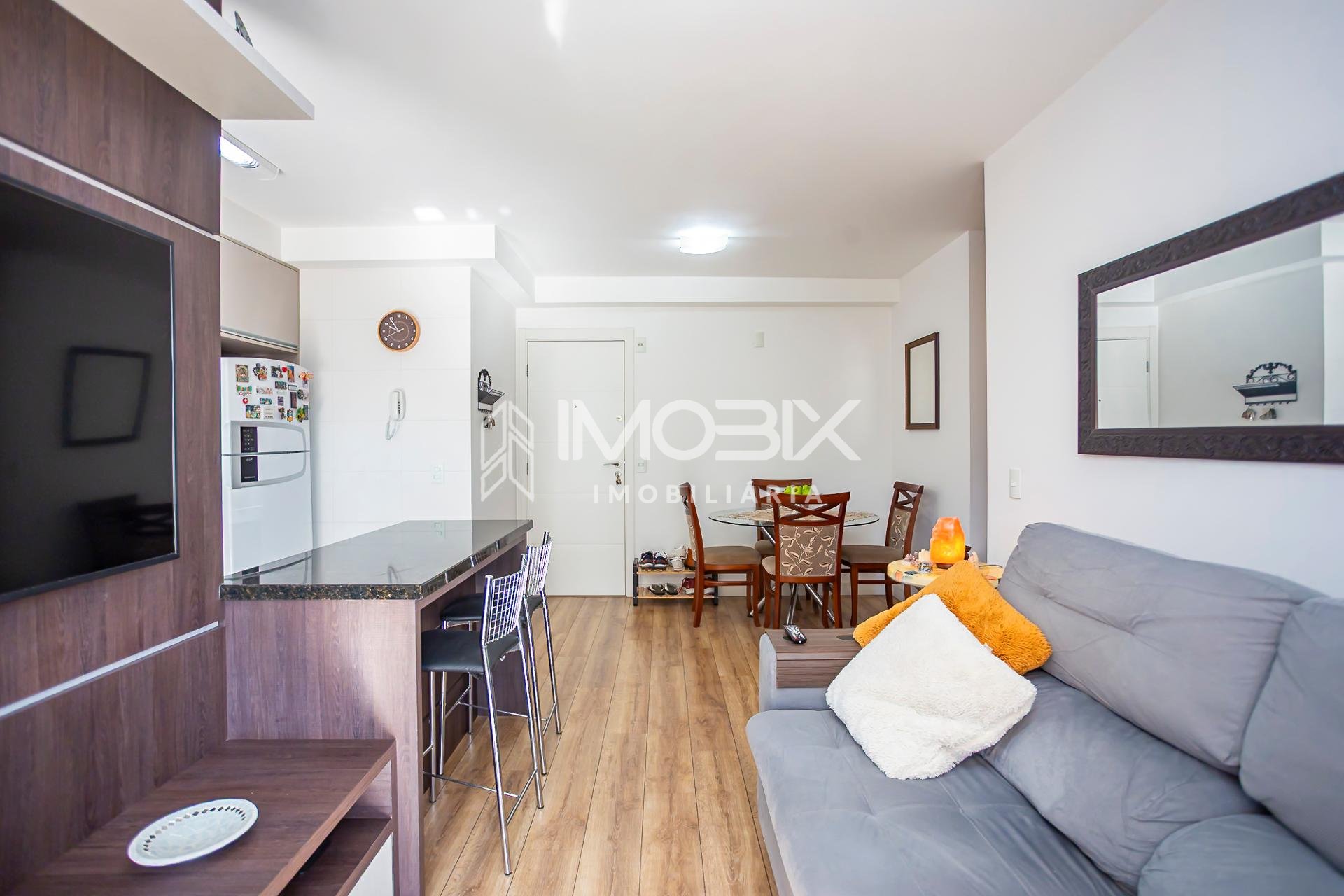 Apartamento todo mobiliado à venda no BACACHERI, CURITIBA - PR