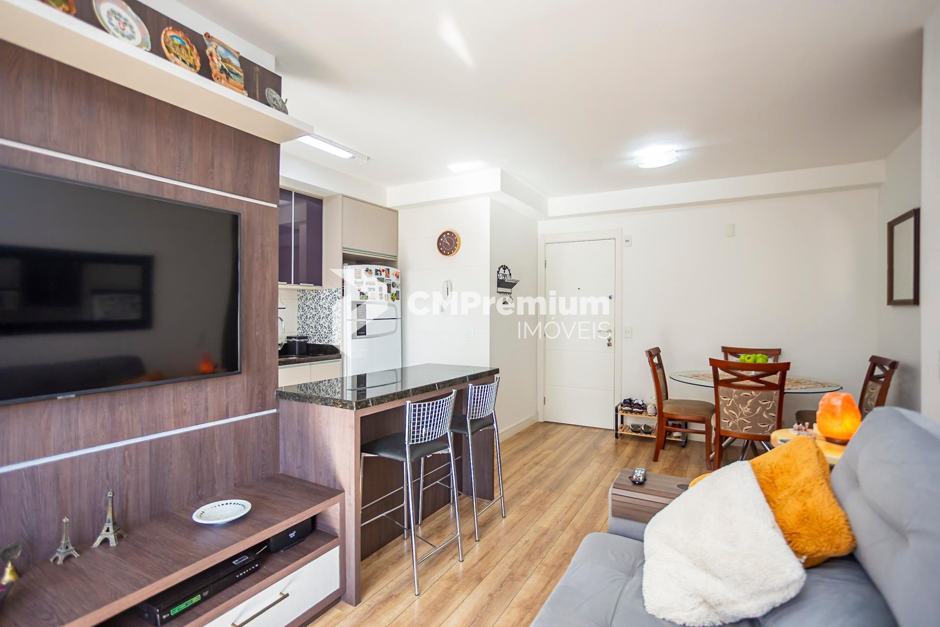 Apartamento todo mobiliado à venda no BACACHERI, CURITIBA - PR