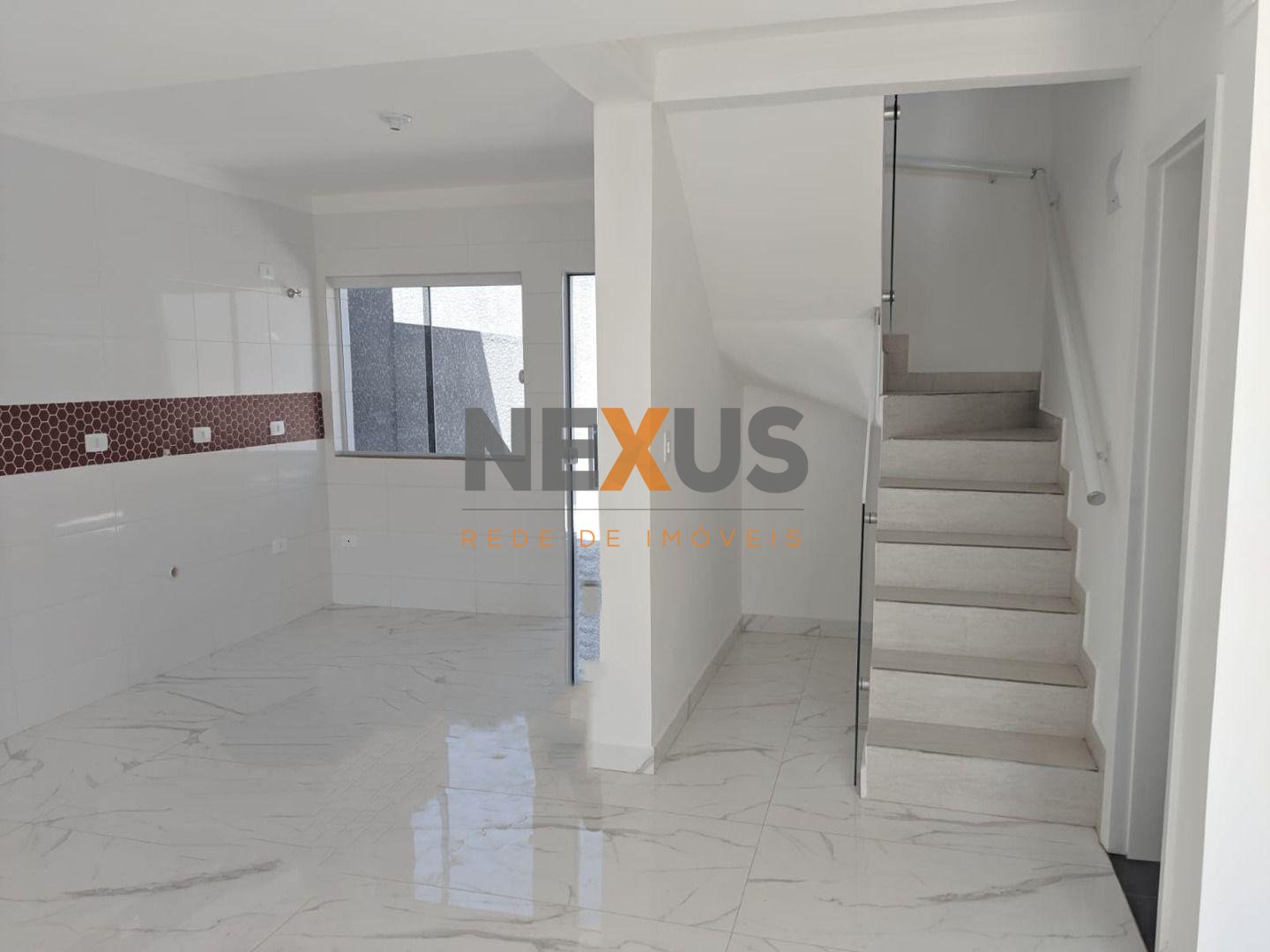 Sobrado à Venda  Bairro Eucaliptos, Fazenda Rio Grande